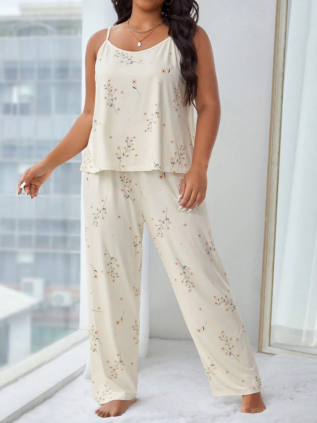 Conjunto de Pijama com Camiseta Alça e Calça com Estampa Floral