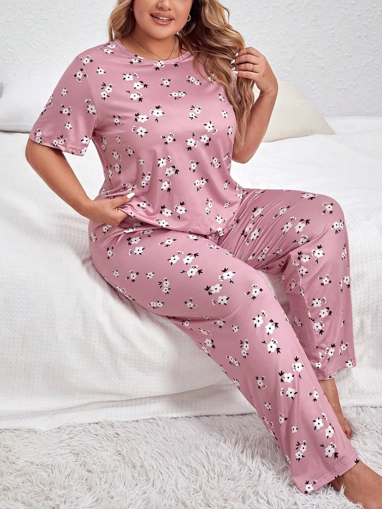 Pijama Longo Plus Size Floral Clara