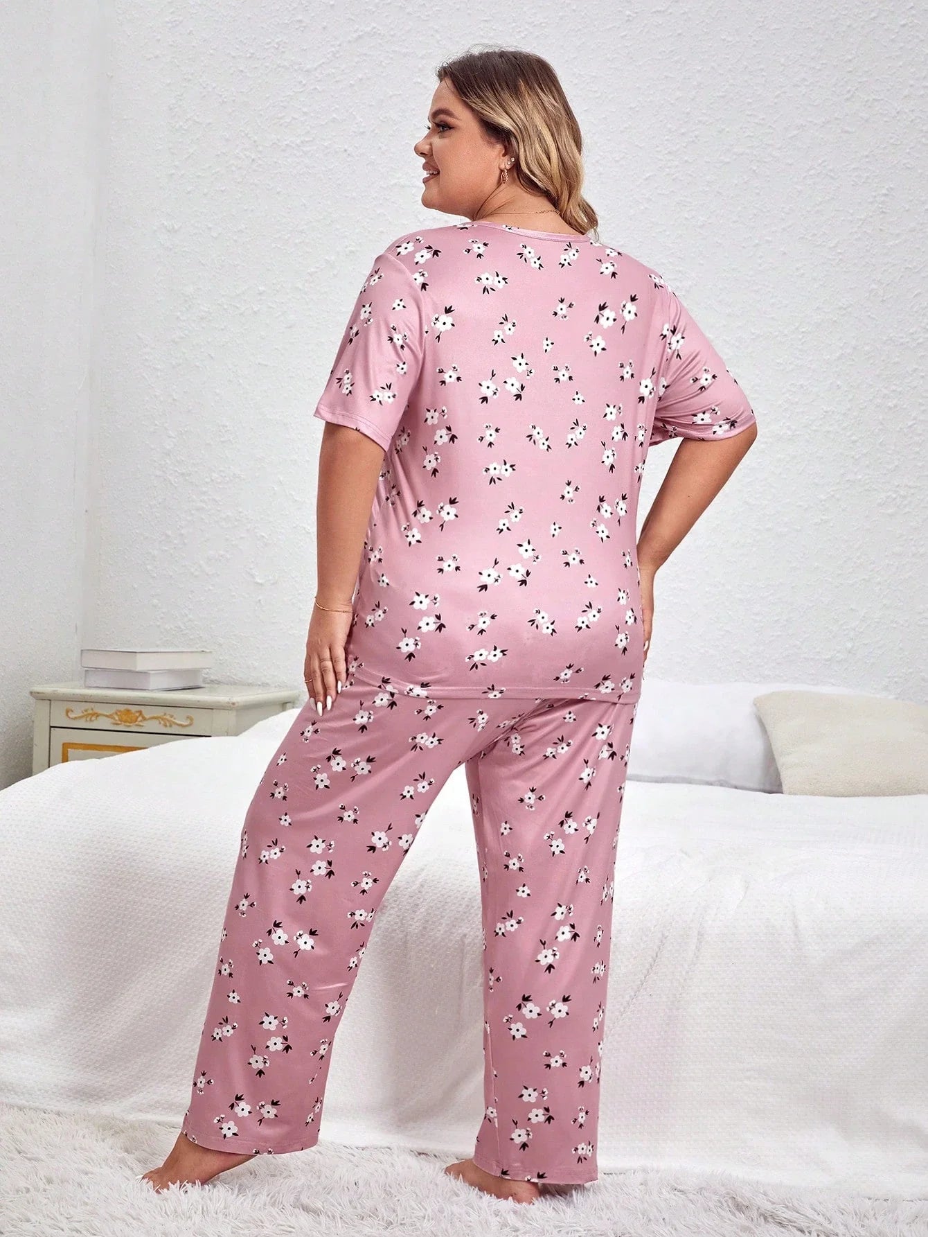 Conjunto de Pijama com Estampa Floral Plus