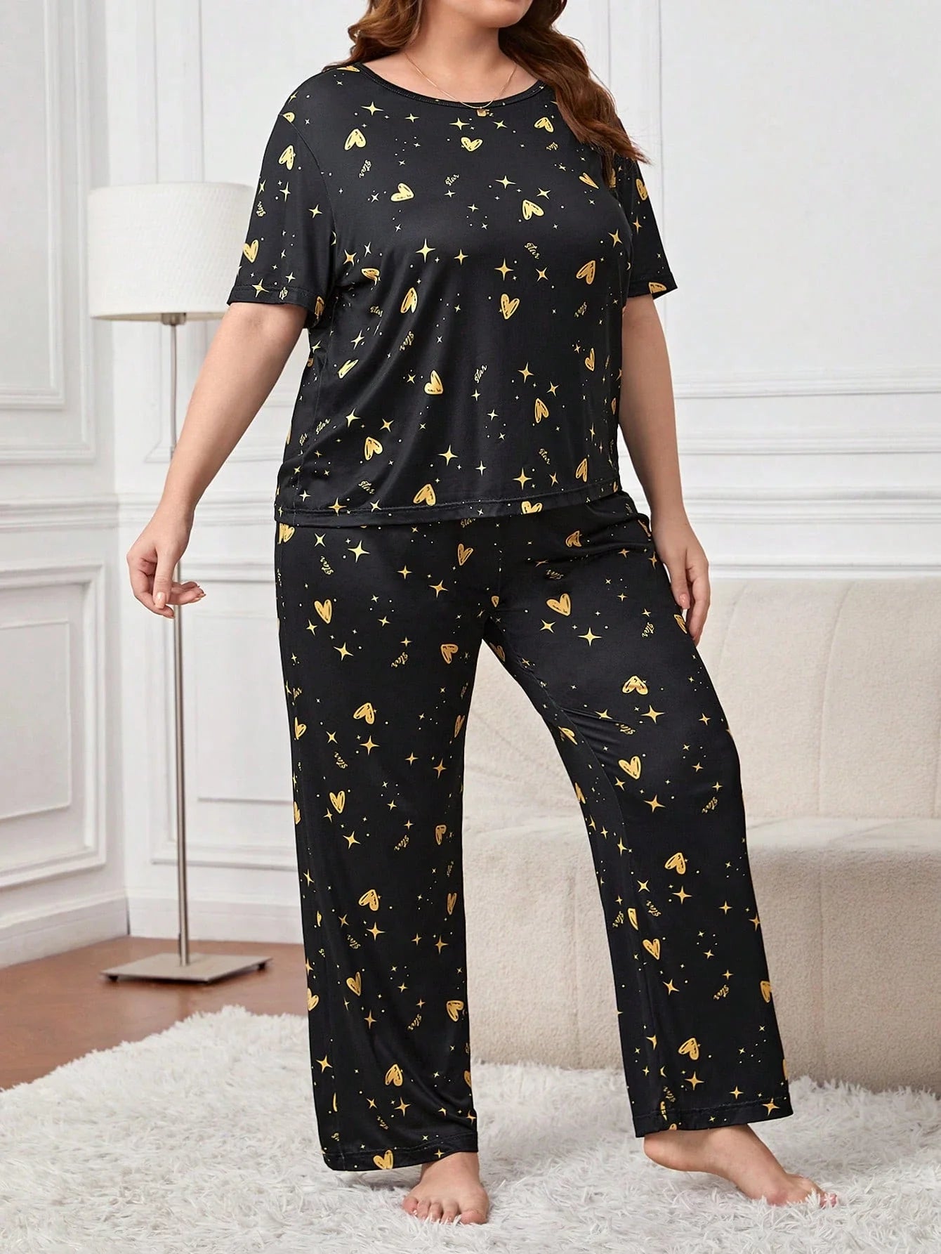 Conjunto de Pijama com Estampa de Coração e Estrela