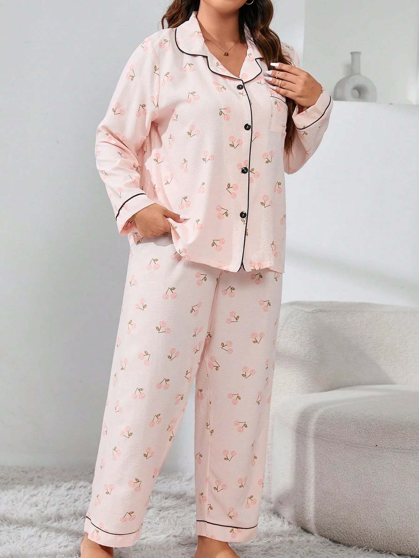 Conjunto de Pijama com Estampa Floral e Ribana de Contraste
