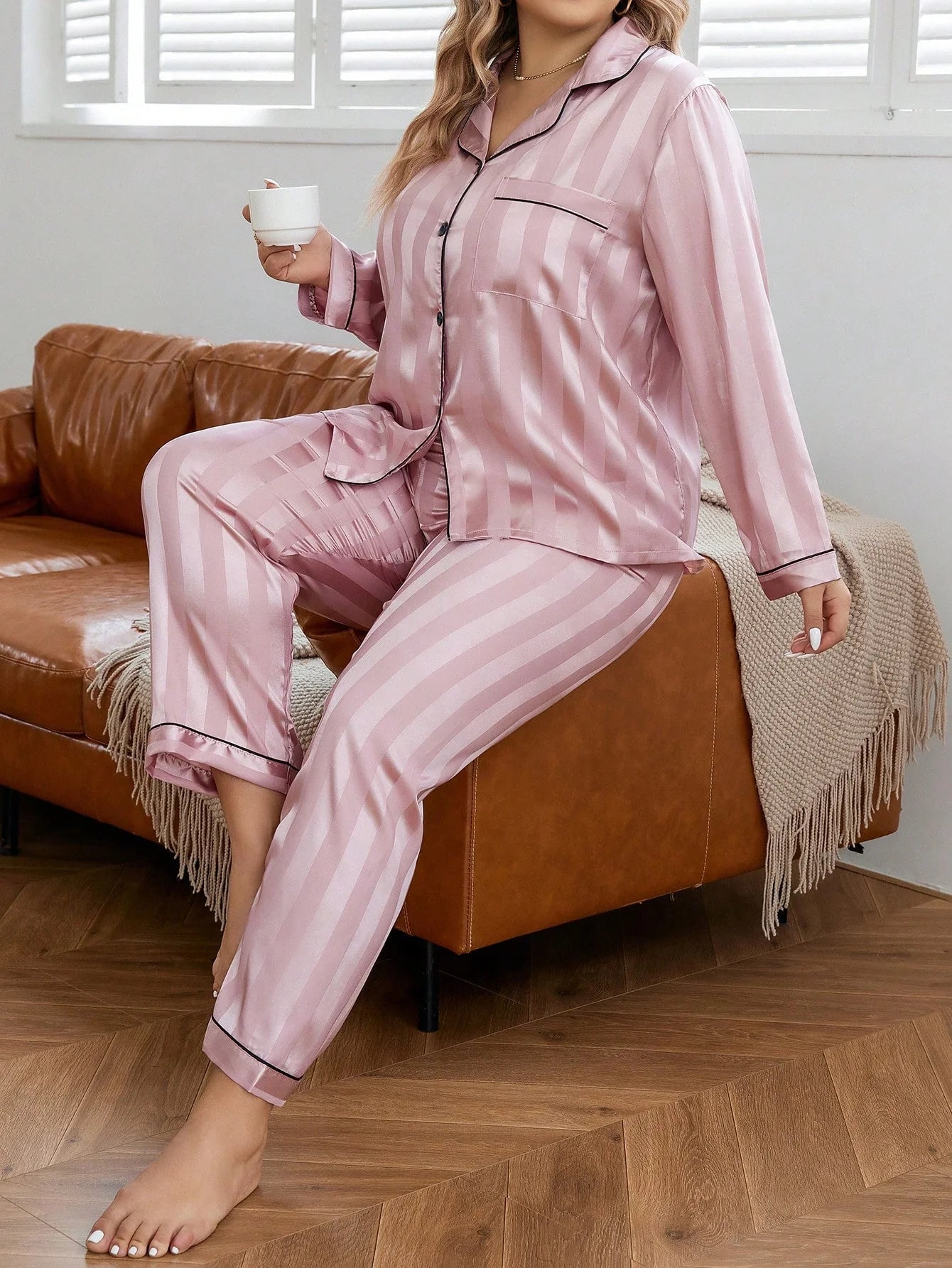 LuxeNights Conjunto de Pijama Elegante de Manga Longa com Bolso, Listras de Gorgurão, Cor Sólida, Plus Size Feminino, Outono/Inverno