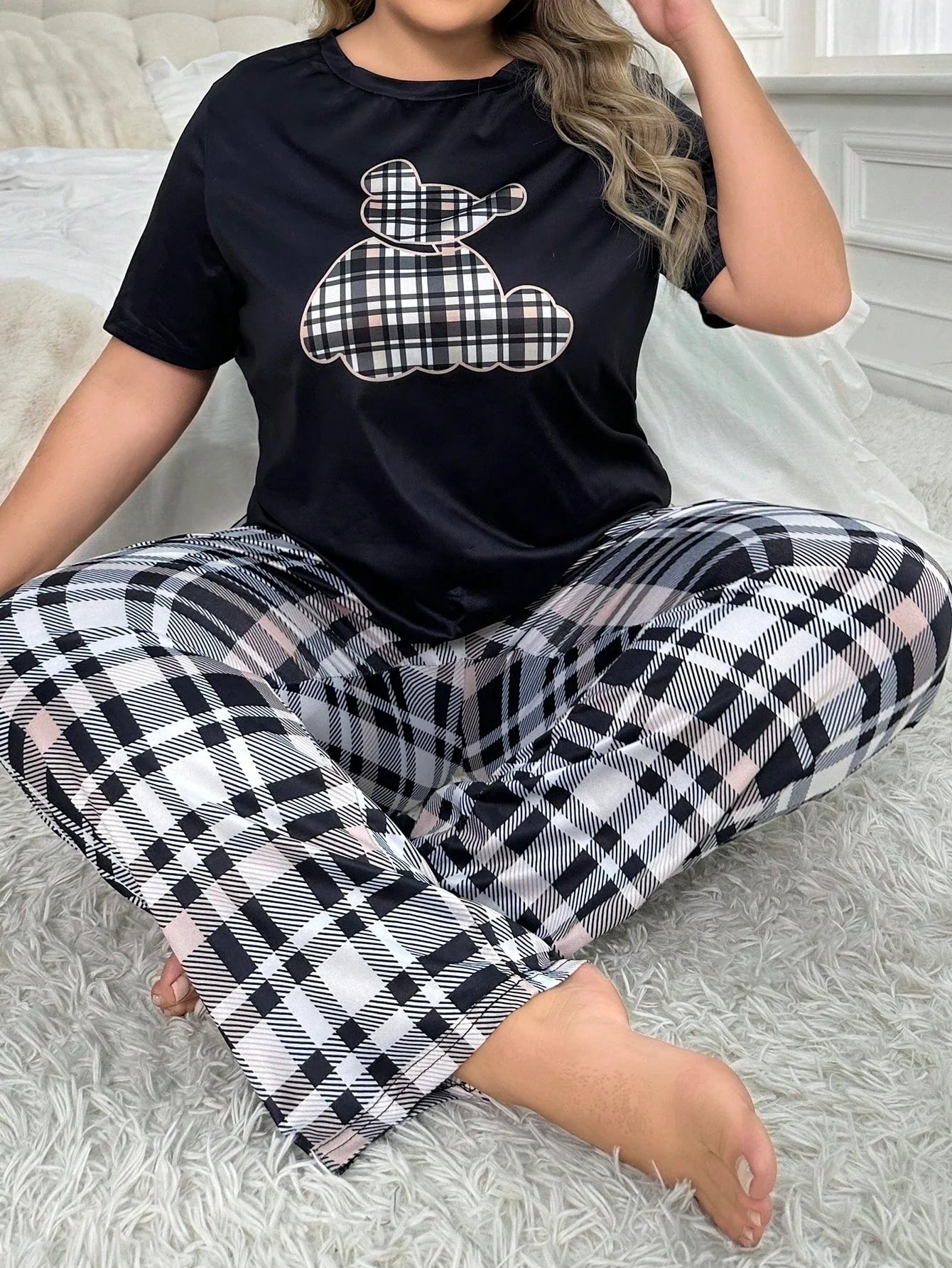 Conjunto De Pijama De Calça Xadrez E Camiseta De Manga Curta Impressa Com Desenho Animado Tamanho Grande Para Uso Casual