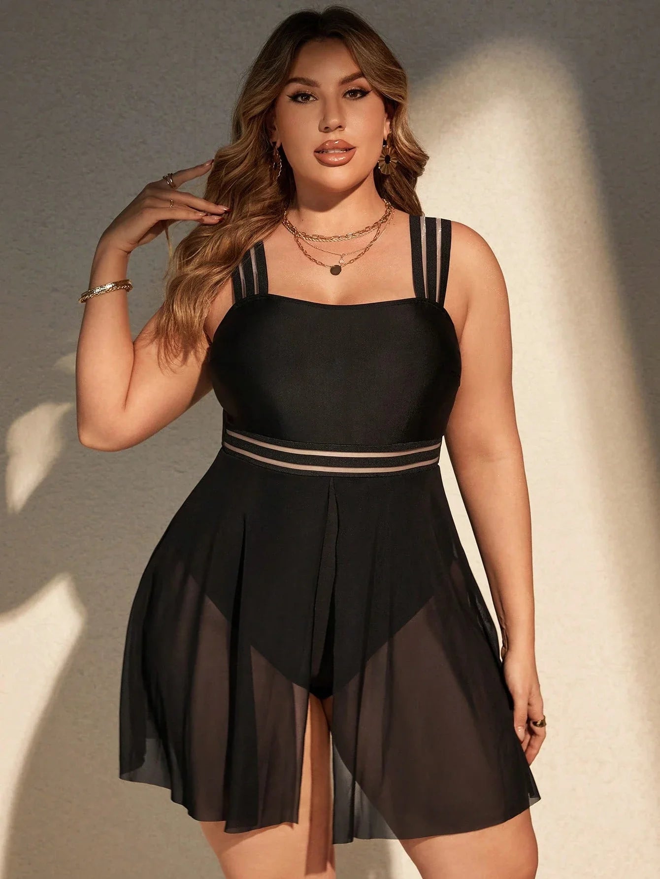 SHEIN Swim Curve Maiô de uma peça Plus Size para Praia com alça de camisole, Conjunto de 2 peças