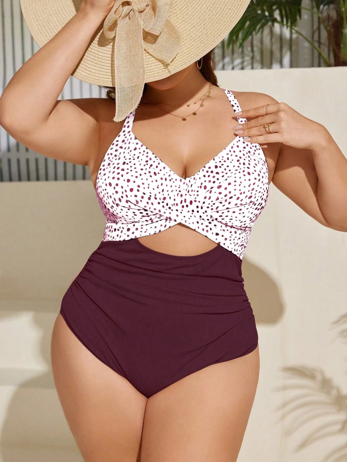 SHEIN Swim Curve Maiô Elegante e Sexy com Twist e Recorte, Plus Size, Adequado para Férias de Verão