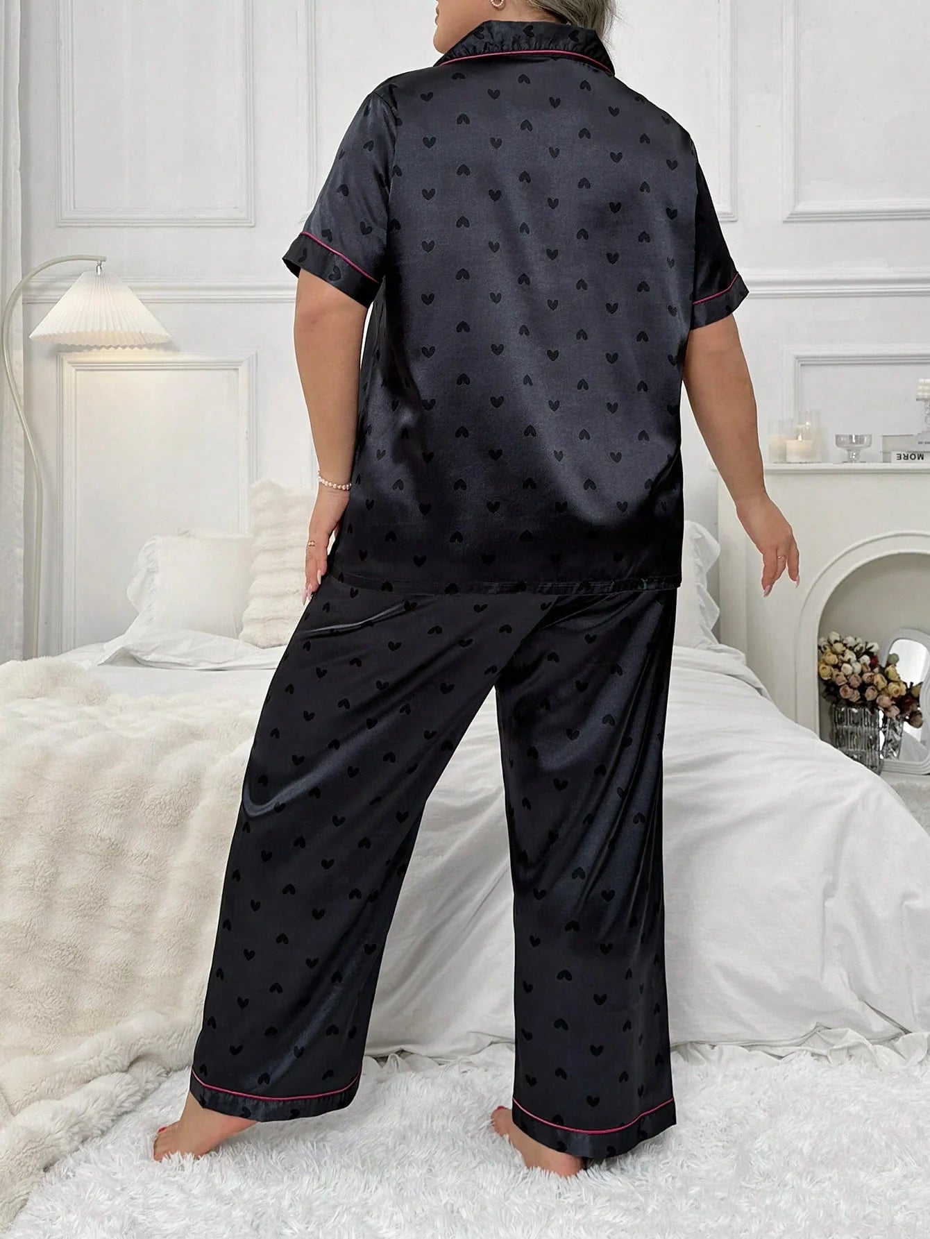 Conjunto de pijama Plus Size com gola em V, de manga curta e calça comprida em seda jacquard