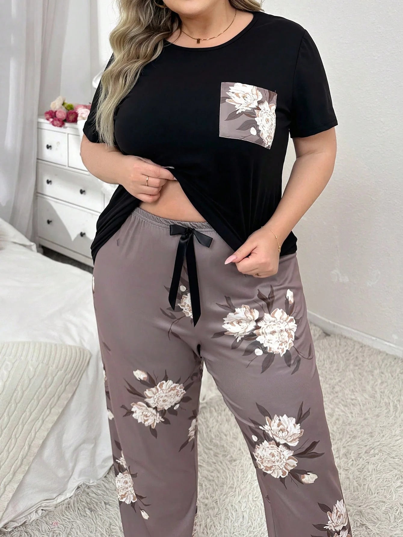 Conjunto de Pijama de Manga Curta e Calça Longa em Plus Size com Estampa