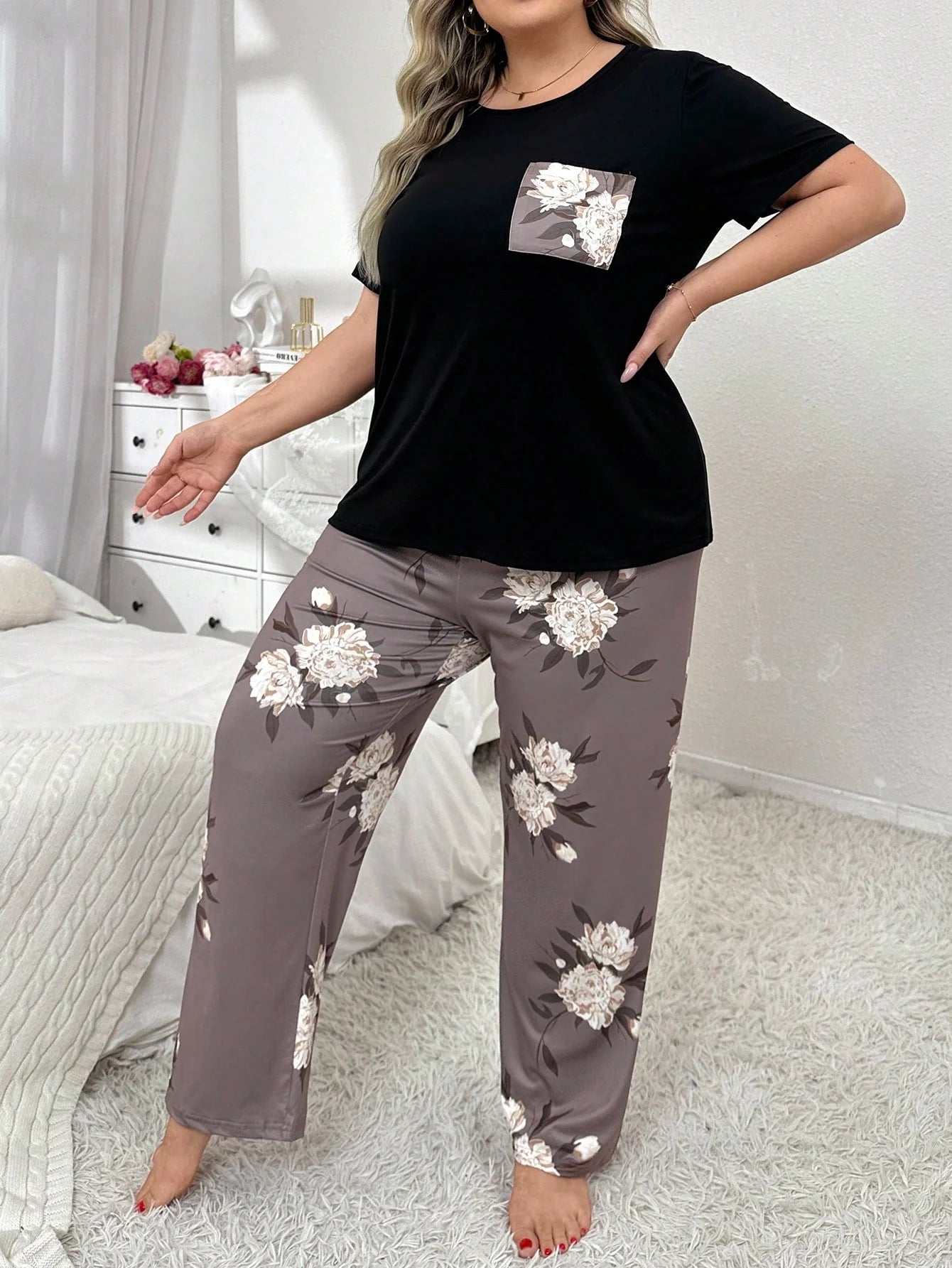 Conjunto de Pijama de Manga Curta e Calça Longa em Plus Size com Estampa