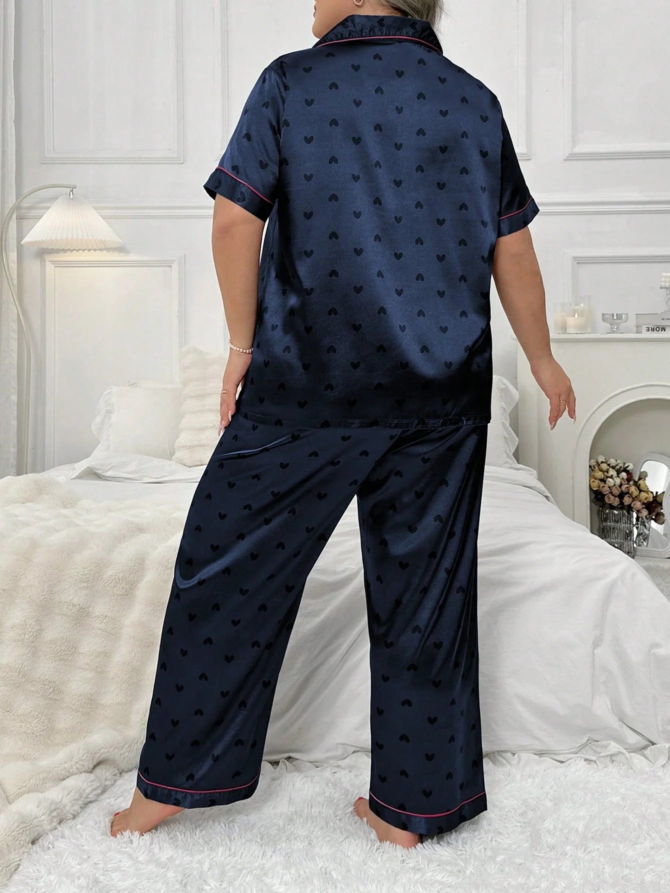 Conjunto de pijama Plus Size com gola em V, de manga curta e calça comprida em seda jacquard