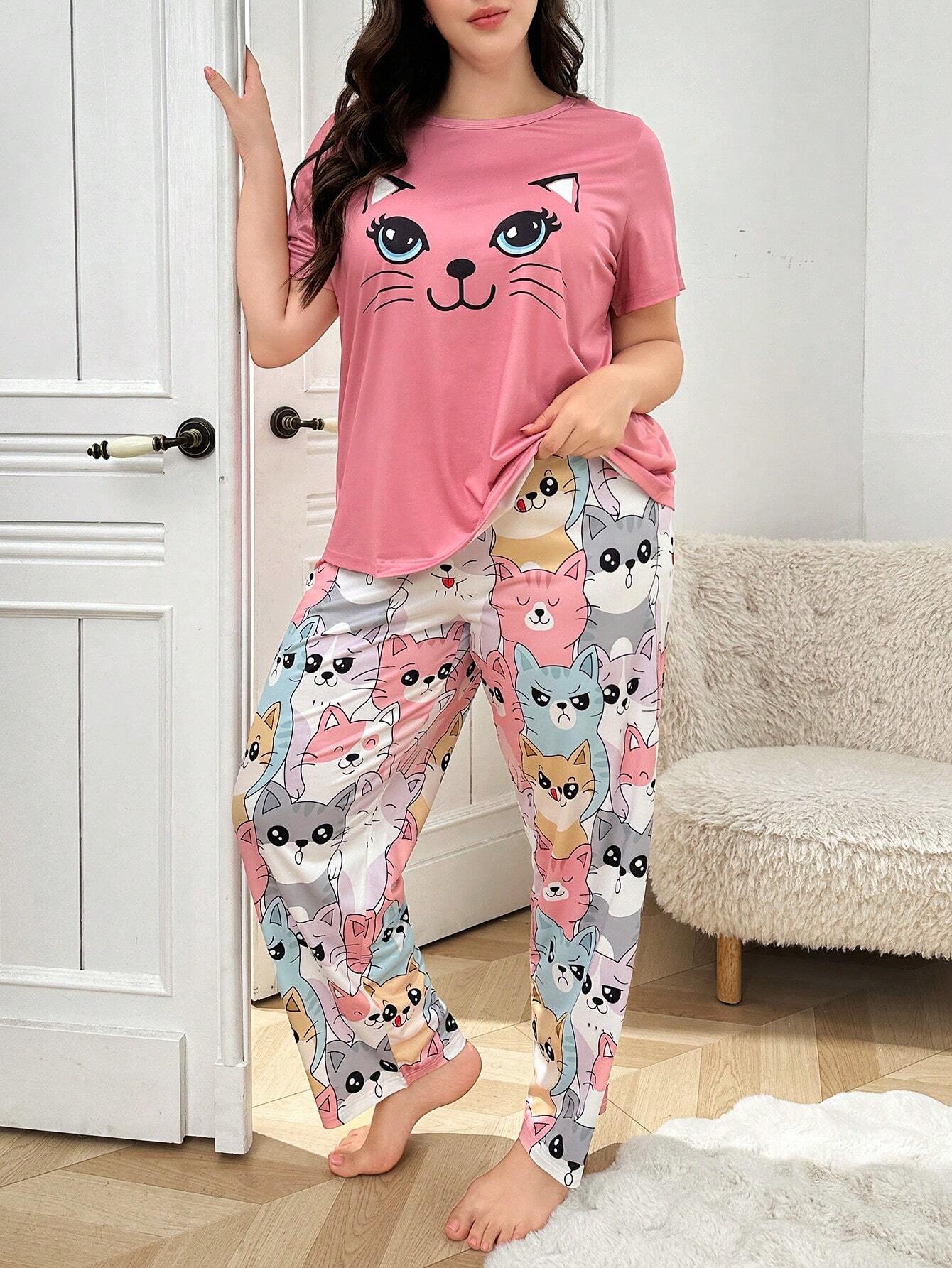 Conjunto de Pijama Estampa de Gato Fofa em Plus Size