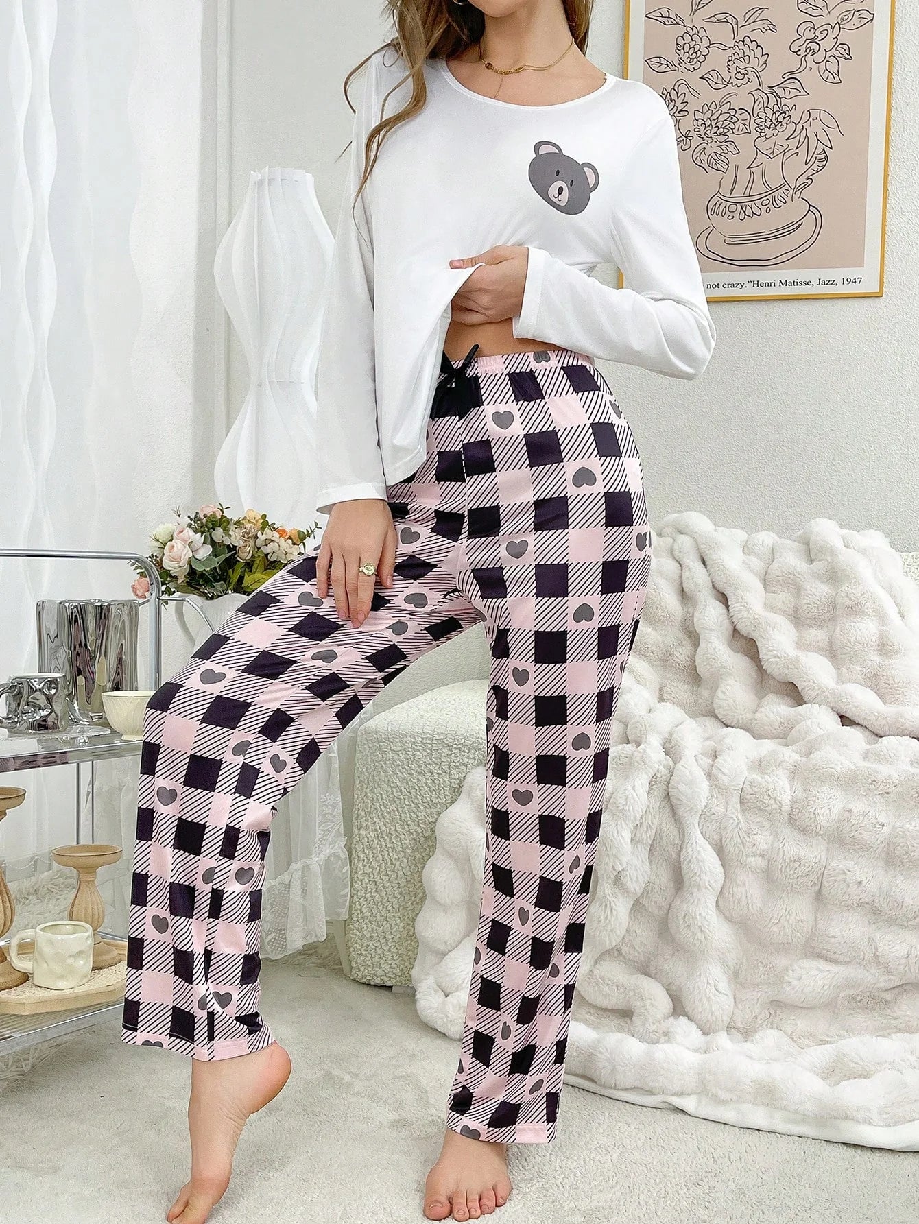 Conjunto de Pijama com Camiseta de Gráfico Cartoon e Calça Xadrez