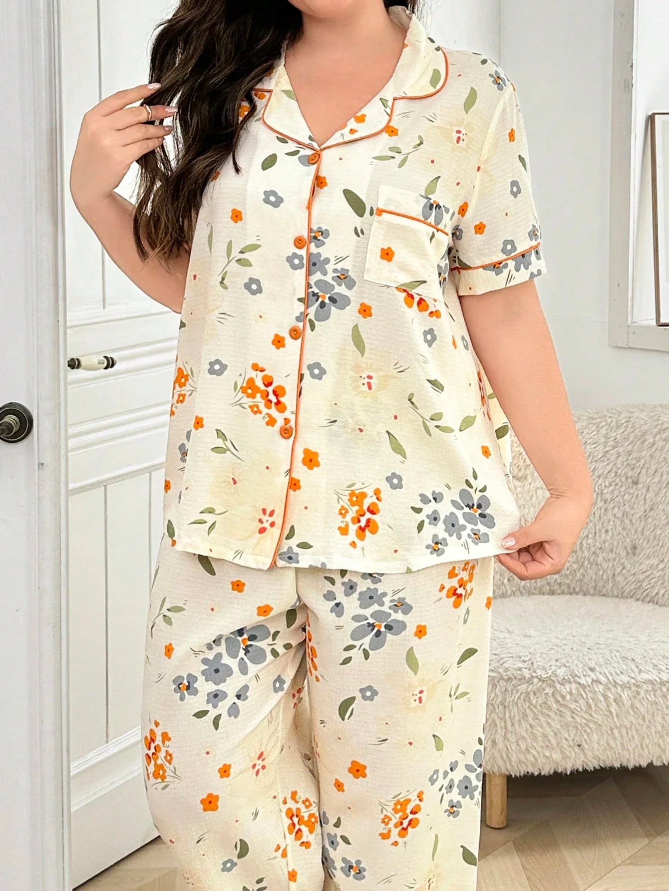 Conjunto de Pijama Feminino com Design de Gola Bolha Estampada Floral, Detalhe de Bolso, Plus Size