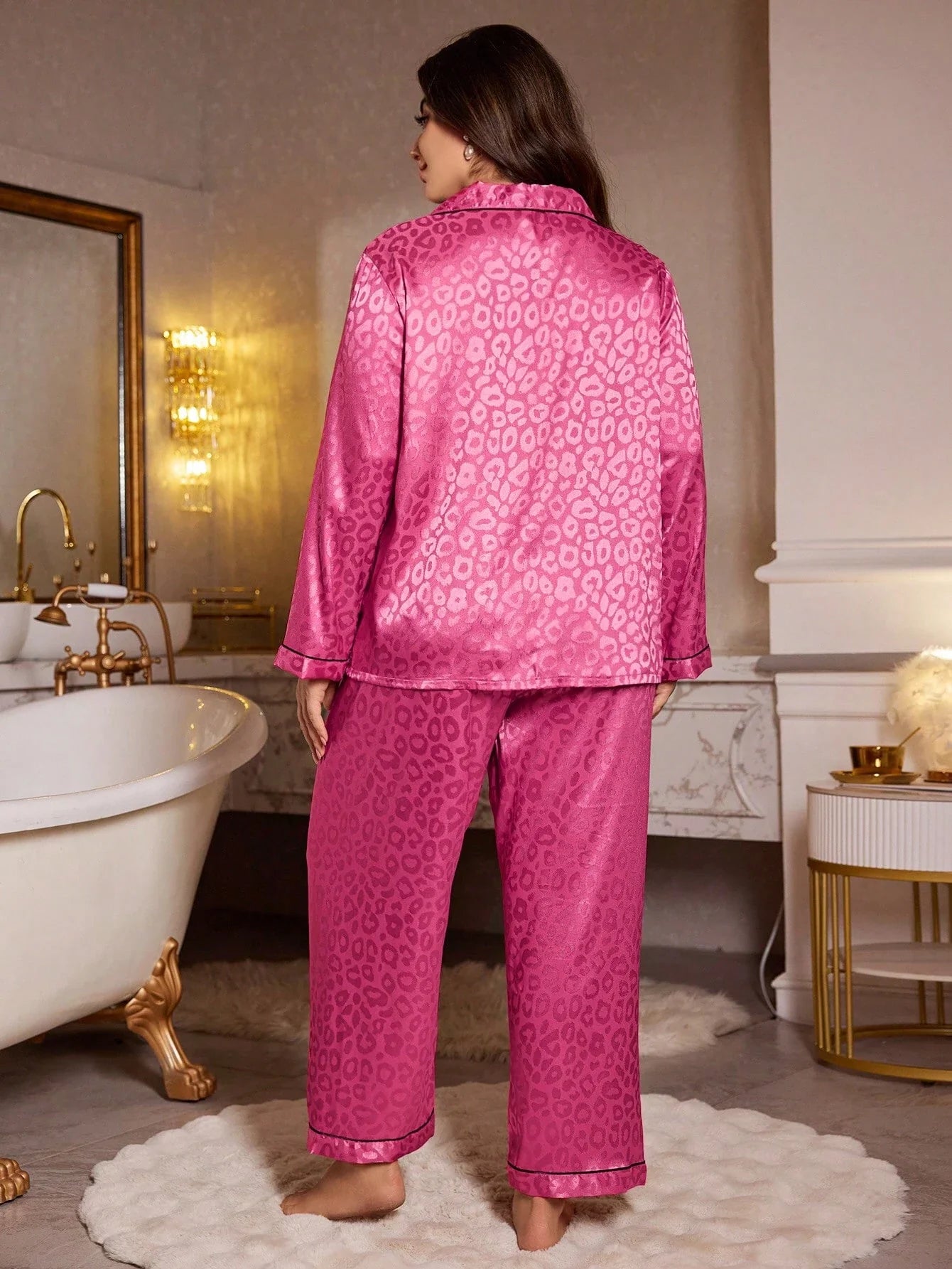 LuxeNights Conjunto de Pijama com Cardigan Lapela de Jacquard de Falso Seda Estampa Onça Plus Size