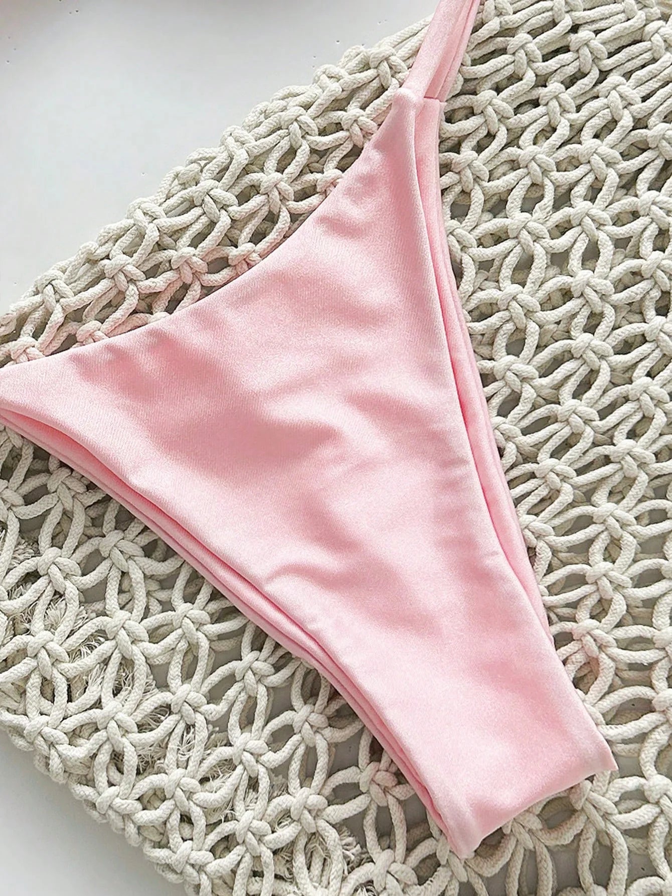 SHEIN Swim Conjunto de Maiô Bikini Feminino Strapless de Verão Solid Color com Amarração e Decoração Metálica, Sexy