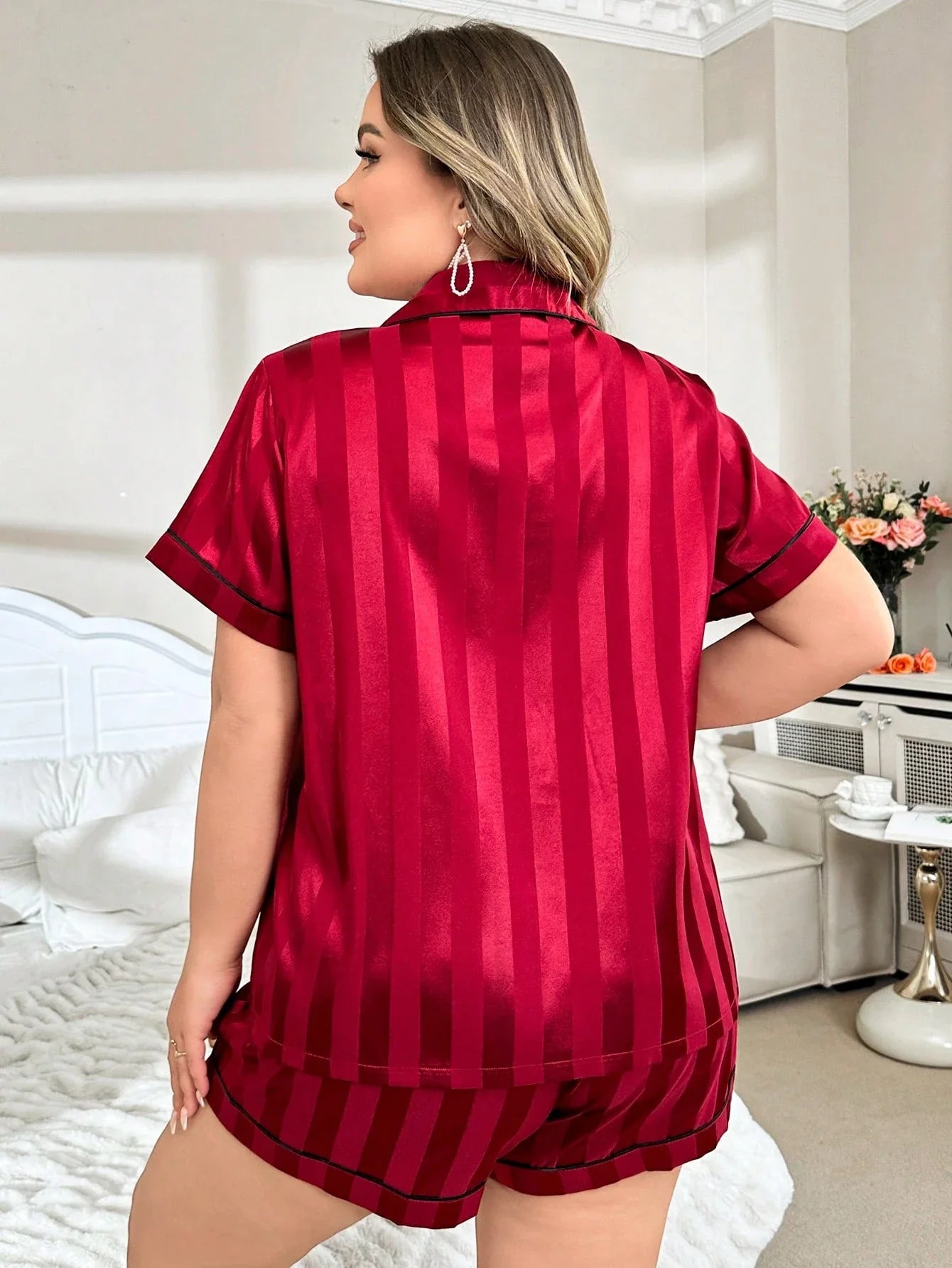 Conjunto de Pijama com Shorts de Manga Curta, Gola de Lapela, Botão na Frente, Bolso, Bordado, Jacquard de Falso Seda, Plus Size