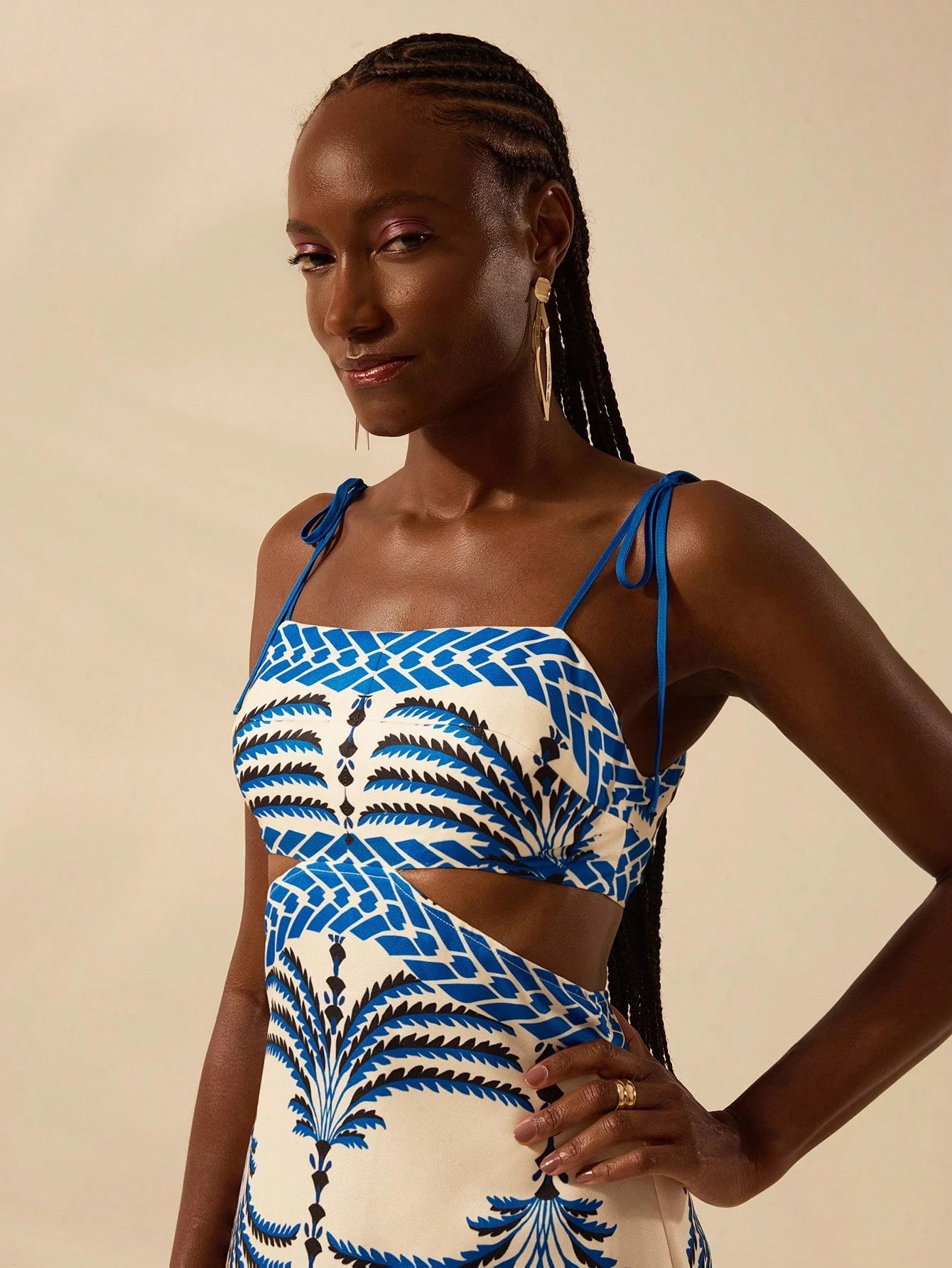 CAJUNI Vestido Boho Feminino Estampa de Árvore de Banana, Vestido Preto Casual de Verão com Amarração Oca na Cintura Sem Mangas, Vestido Casual de Férias