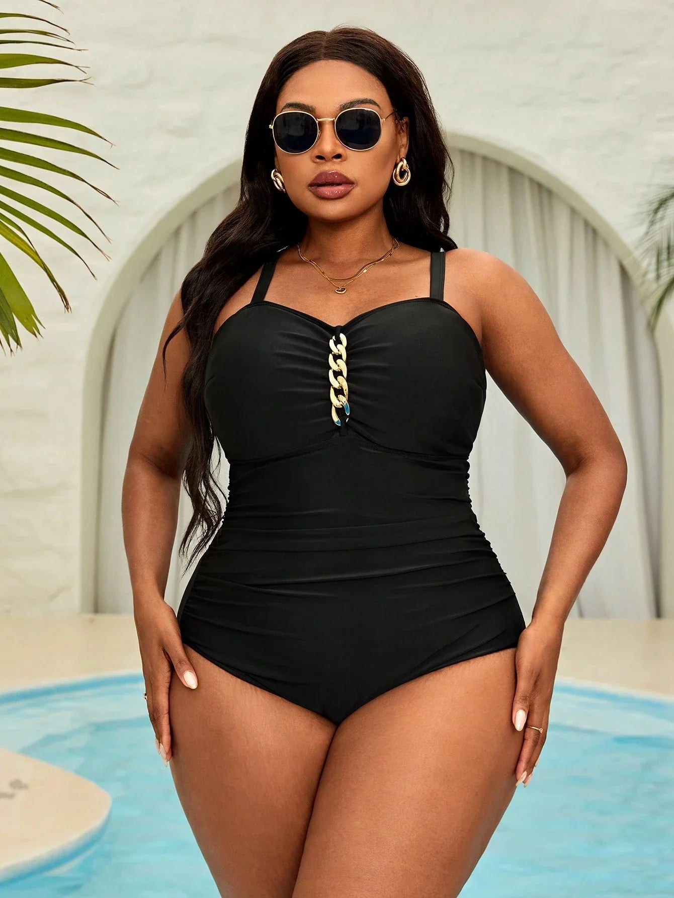 SHEIN Swim Curve Maiô de uma peça com decote com corrente e franzido, para Mulheres Plus Size, para Férias