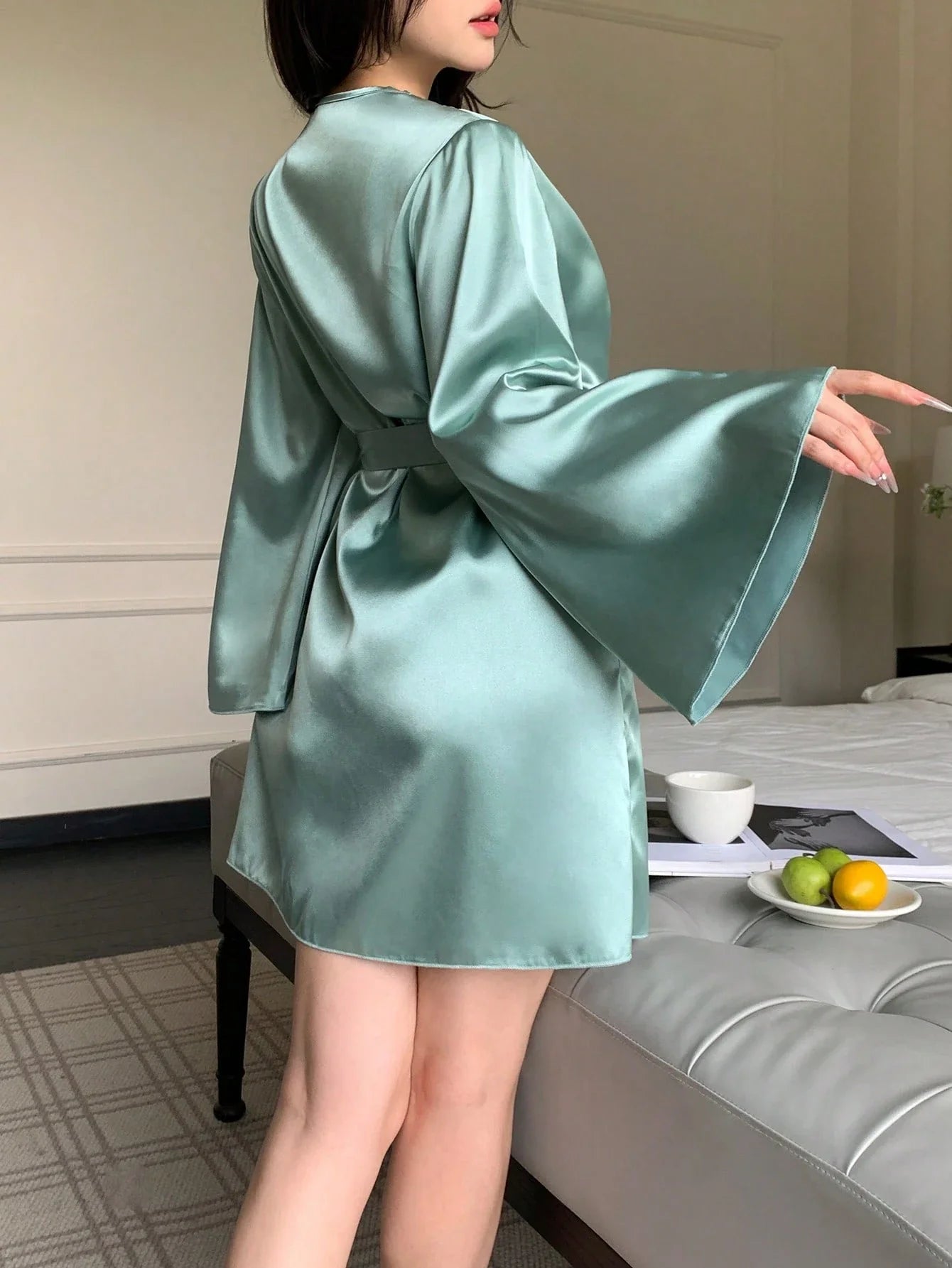 Roupão Casual de Manga Longa com Contraste de Renda em Cor Sólida para Mulheres