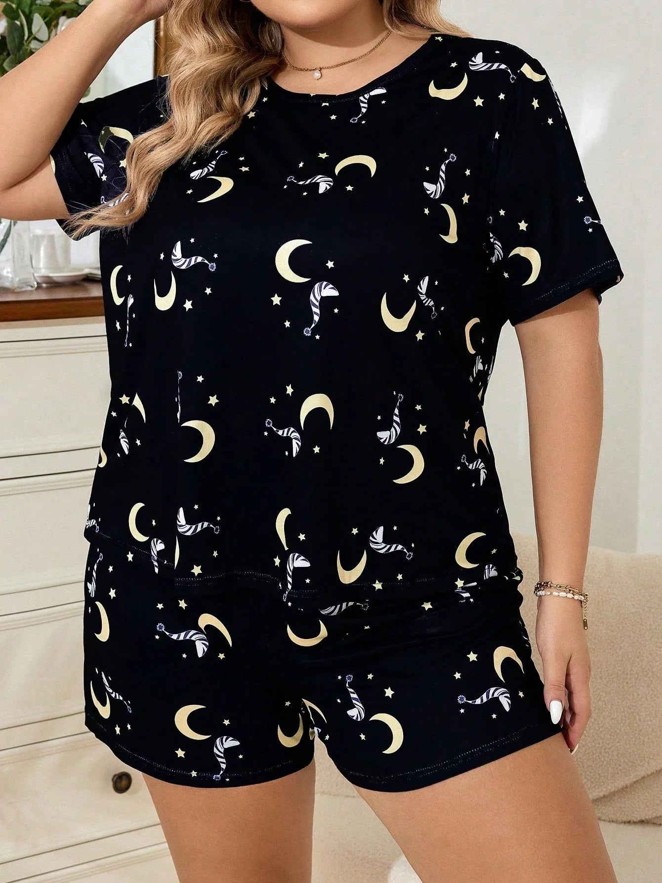 Conjunto de Pijama com Estampa de Lua e Estrela