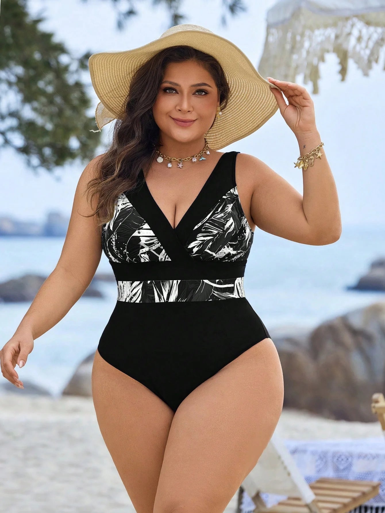 Swim Lushoire Maiô Plus Size com Estampa de Praia e Colorblock