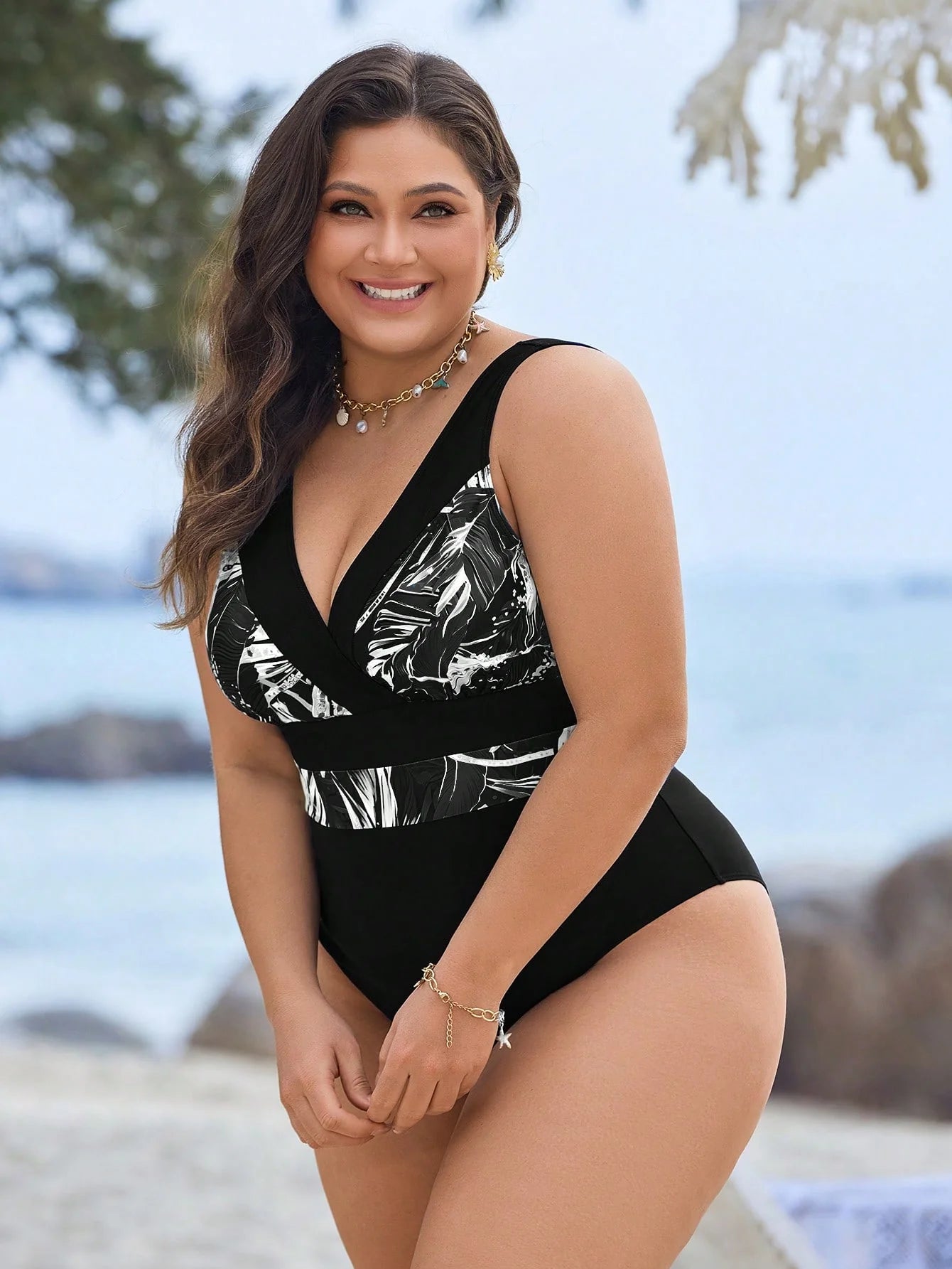 Swim Lushoire Maiô Plus Size com Estampa de Praia e Colorblock