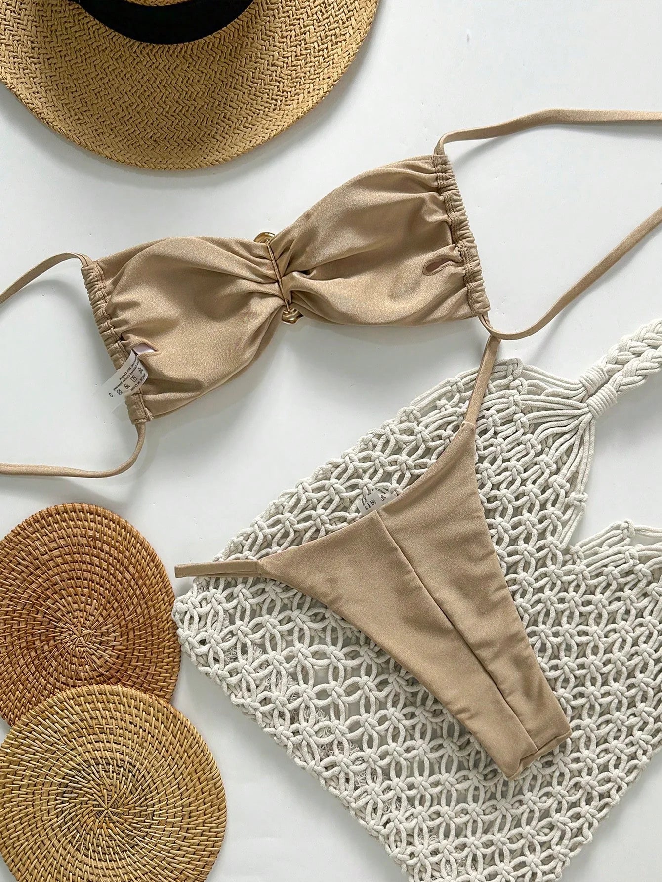 SHEIN Swim Conjunto de Maiô Bikini Feminino Strapless de Verão Solid Color com Amarração e Decoração Metálica, Sexy