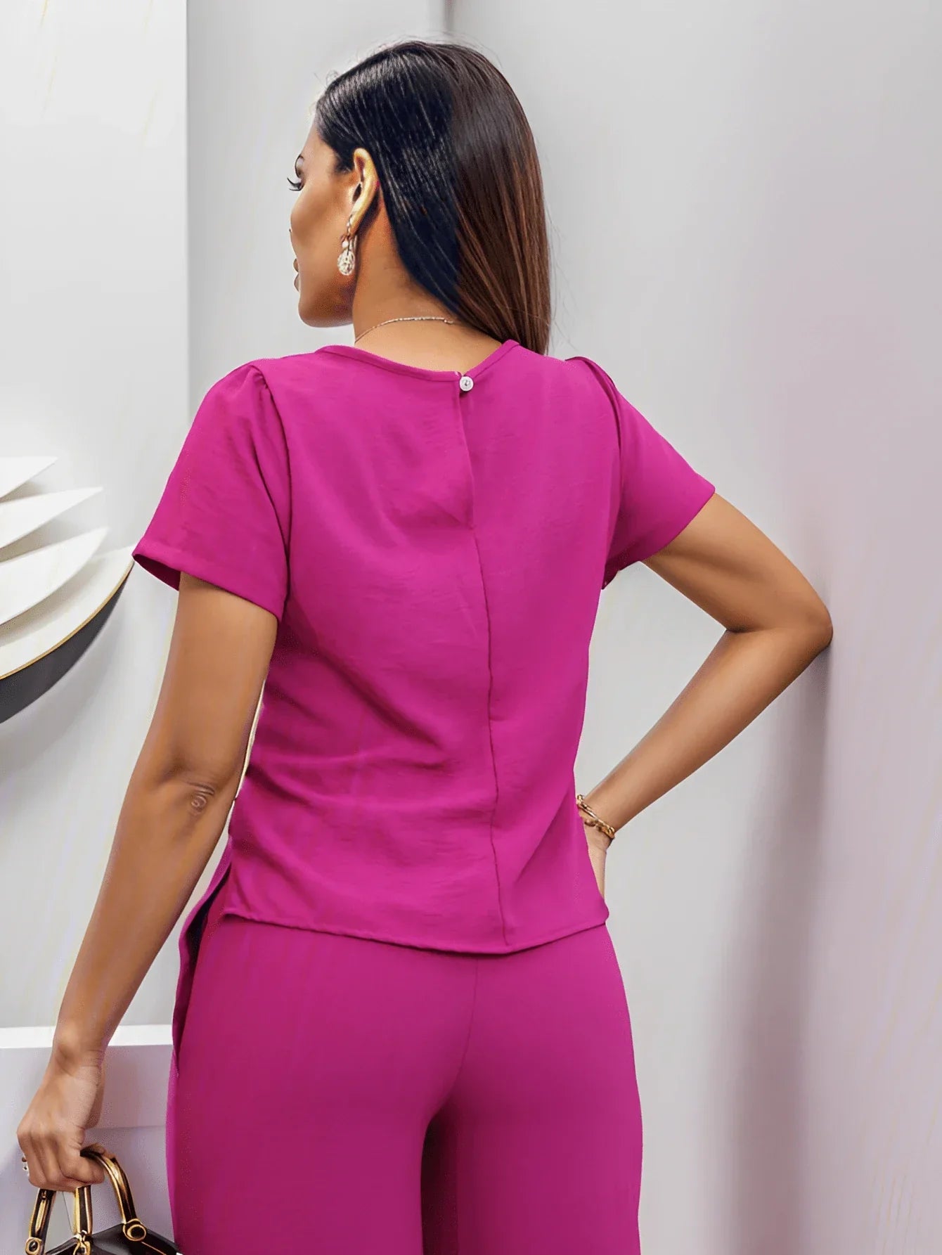 Conjunto Blusa Manga Bishop Com Gola Redonda E Calça Larga Pregas Brenda
