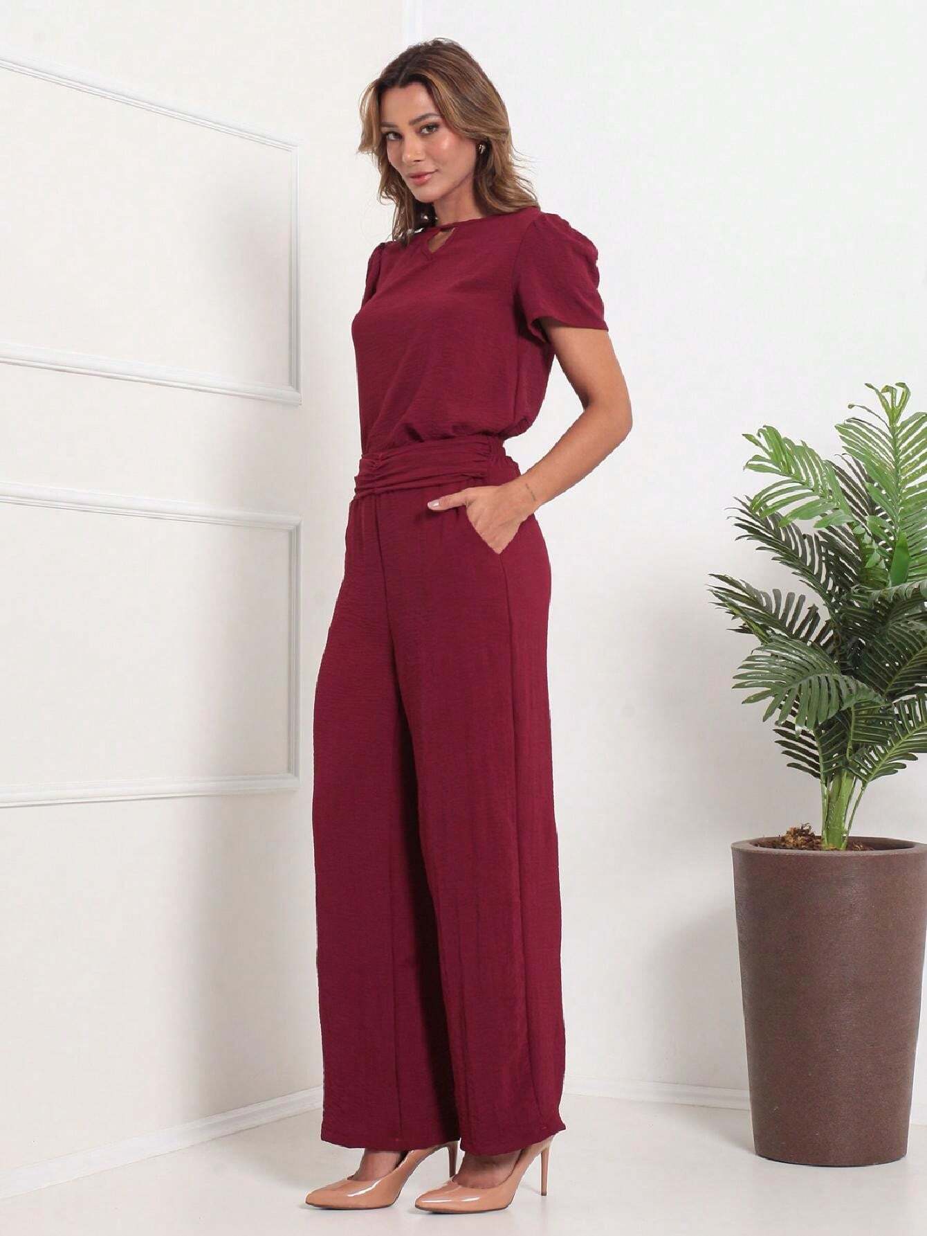 Conjunto Blusa Manga Bishop Com Gola Redonda E Calça Larga Pregas Brenda