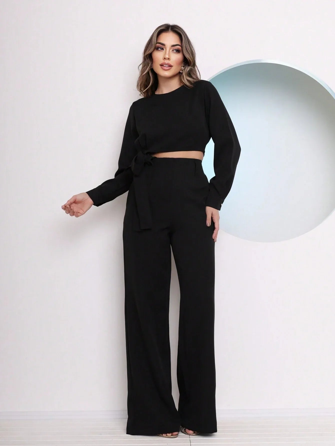 Conjunto Alfaiataria Calça Pantalona E Blusa Manga Longa Com Detalhe Amarração Michele