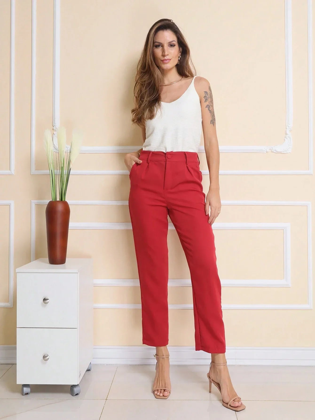 Calça Alfaiataria Com Prega Skinny Larissa