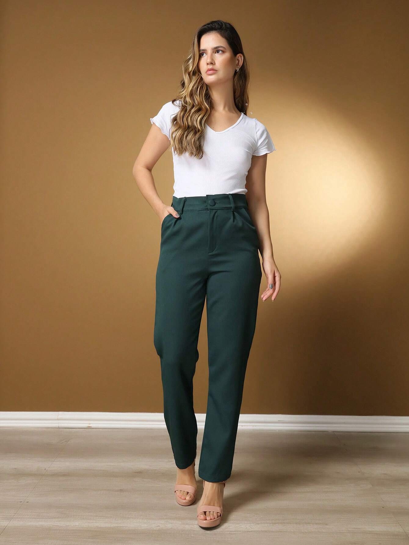 Calça Alfaiataria Com Prega Skinny Larissa