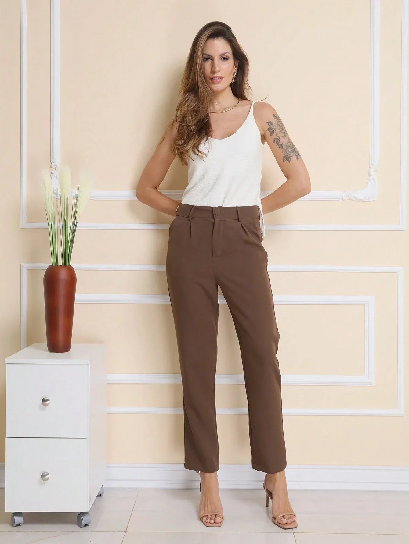 Calça Alfaiataria Com Prega Skinny Larissa