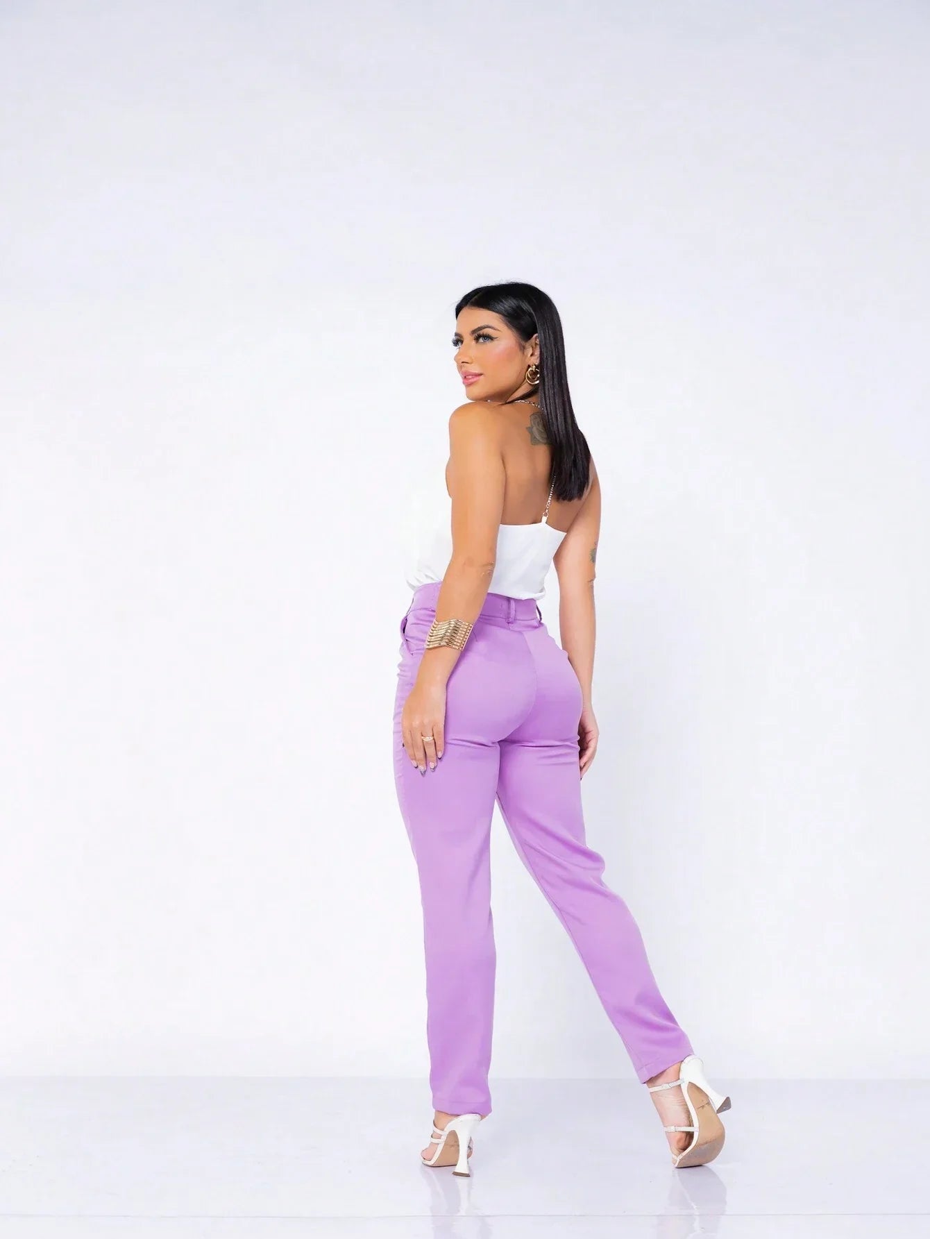Calça Alfaiataria Com Prega Skinny Larissa