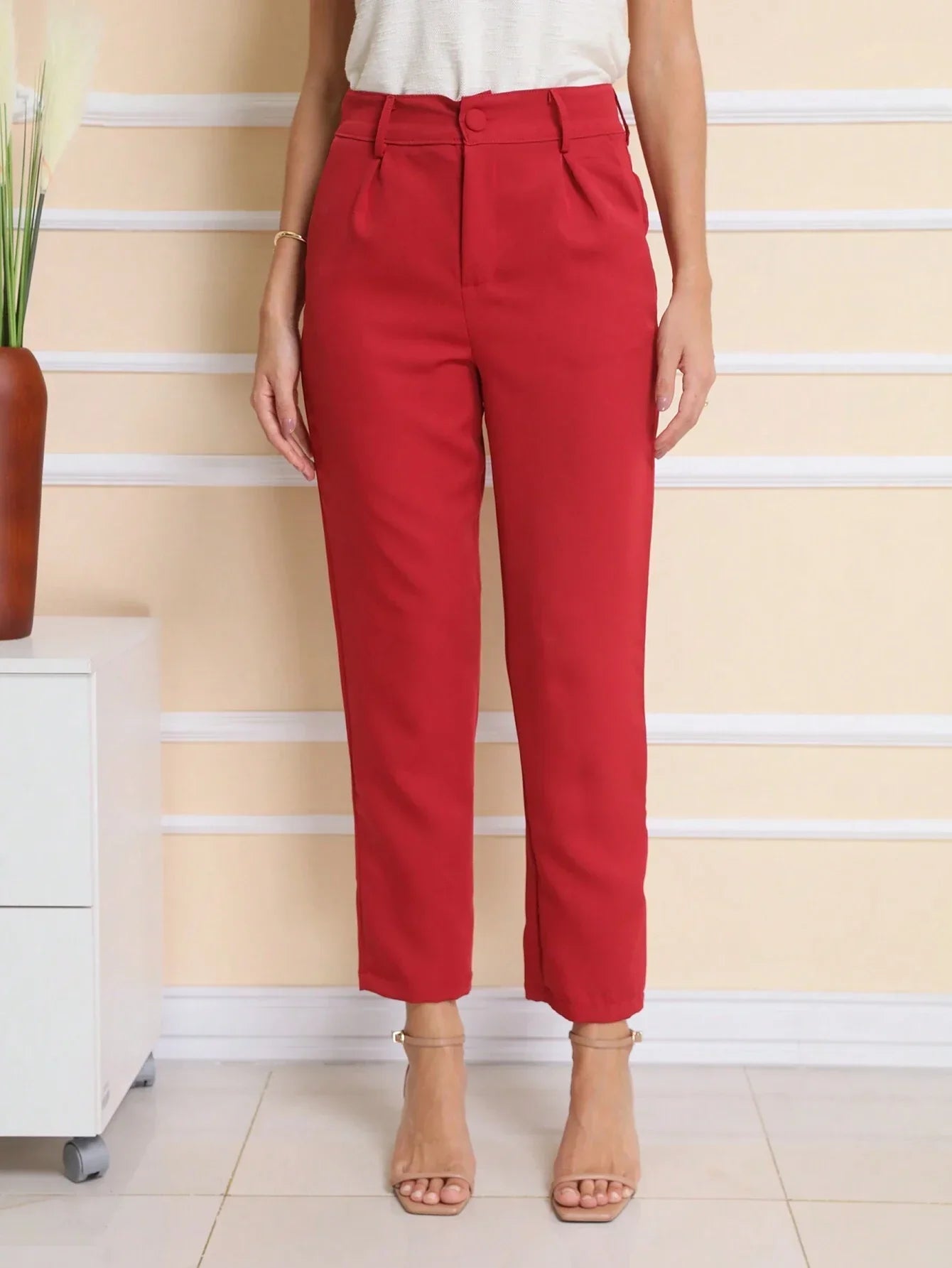 Calça Alfaiataria Com Prega Skinny Larissa