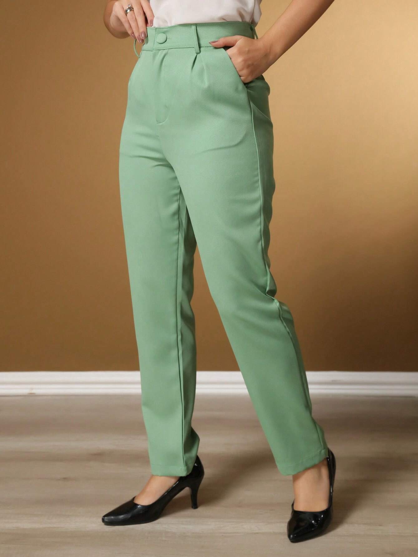 Calça Alfaiataria Com Prega Skinny Larissa