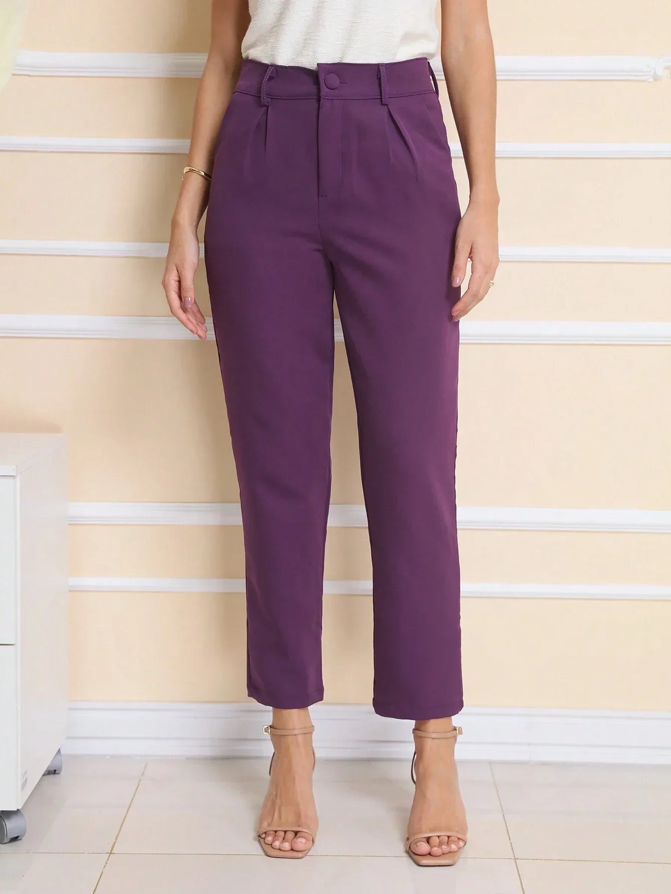 Calça Alfaiataria Com Prega Skinny Larissa Púrpura / P