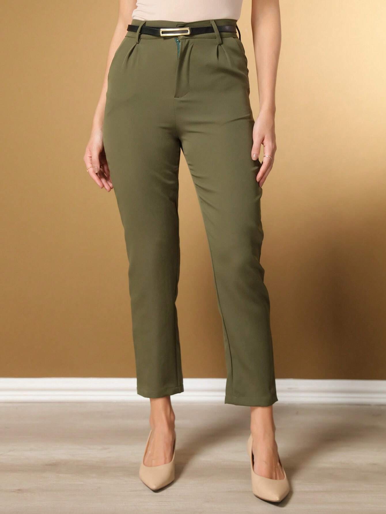 Calça Alfaiataria Com Prega Skinny Larissa Verde Militar / P