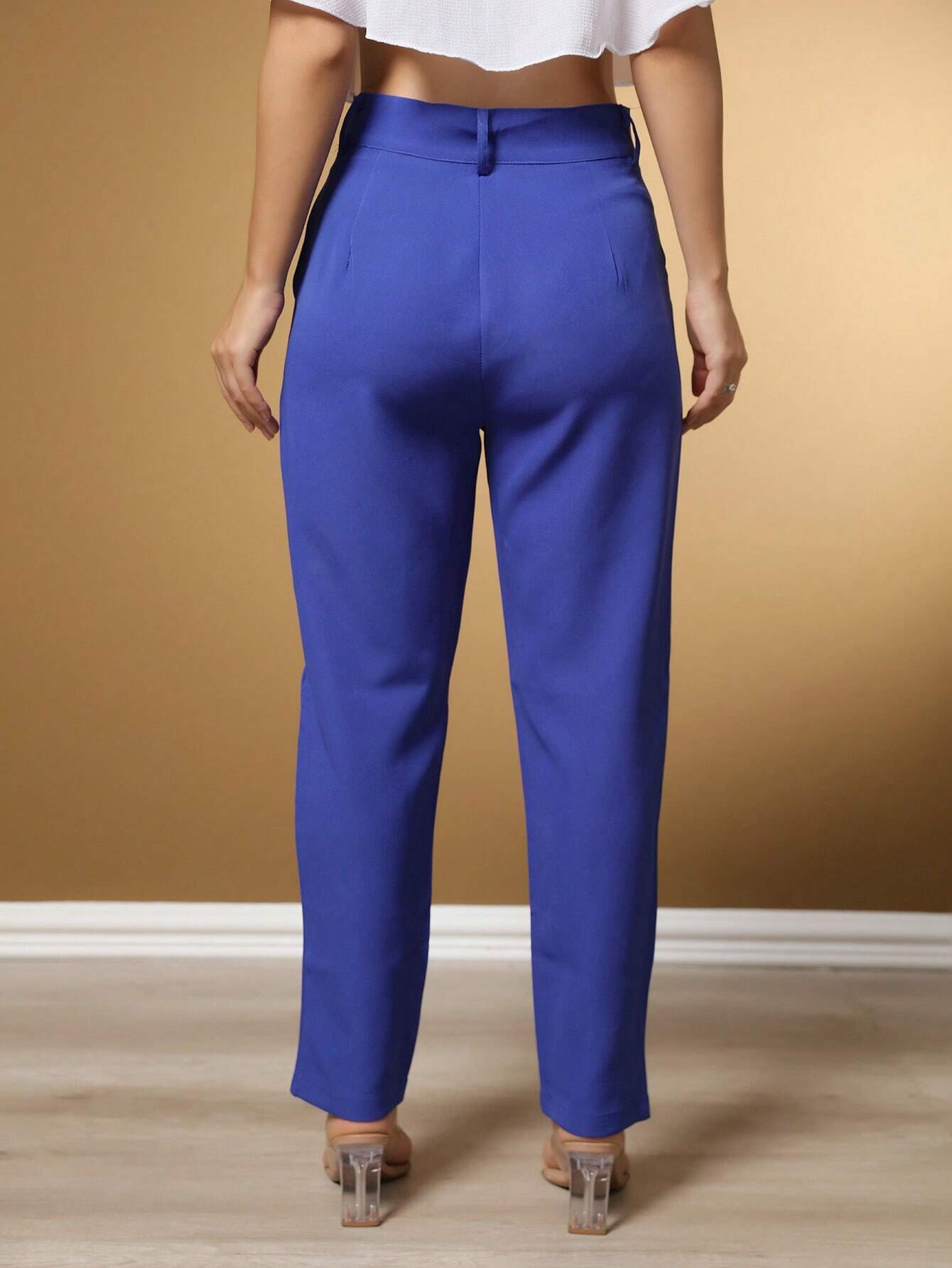 Calça Alfaiataria Com Prega Skinny Larissa