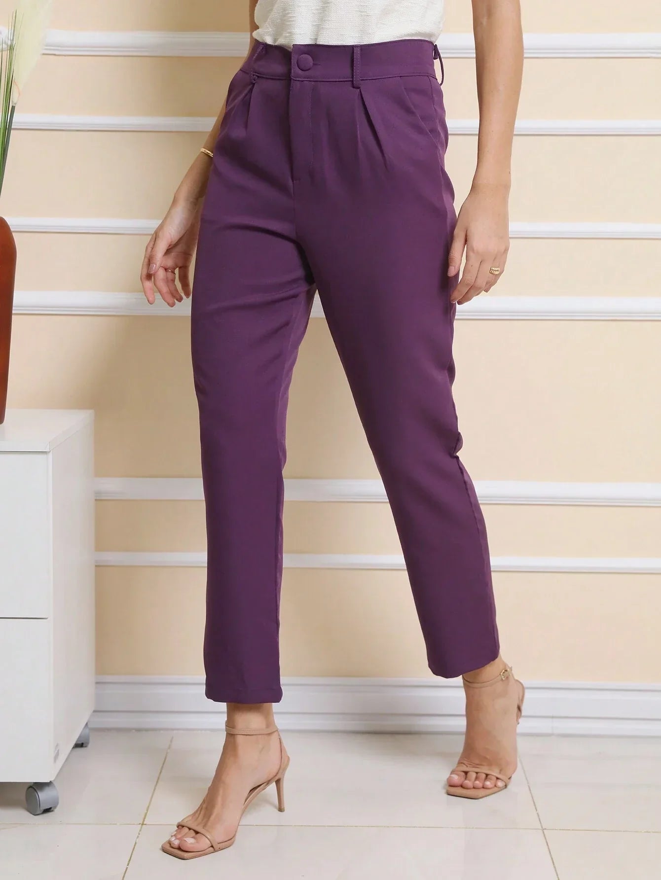 Calça Alfaiataria Com Prega Skinny Larissa