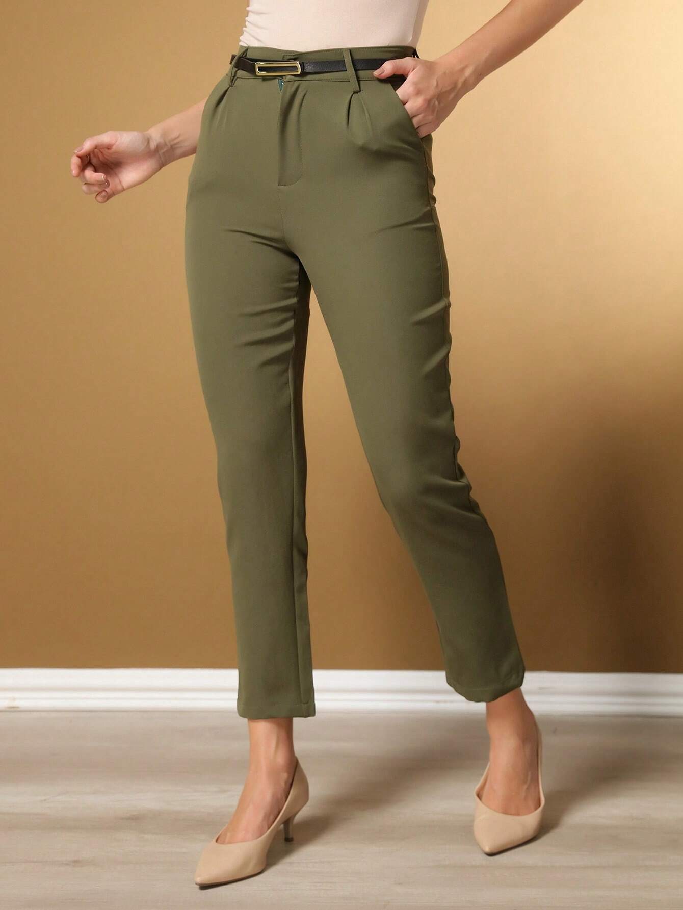 Calça Alfaiataria Com Prega Skinny Larissa
