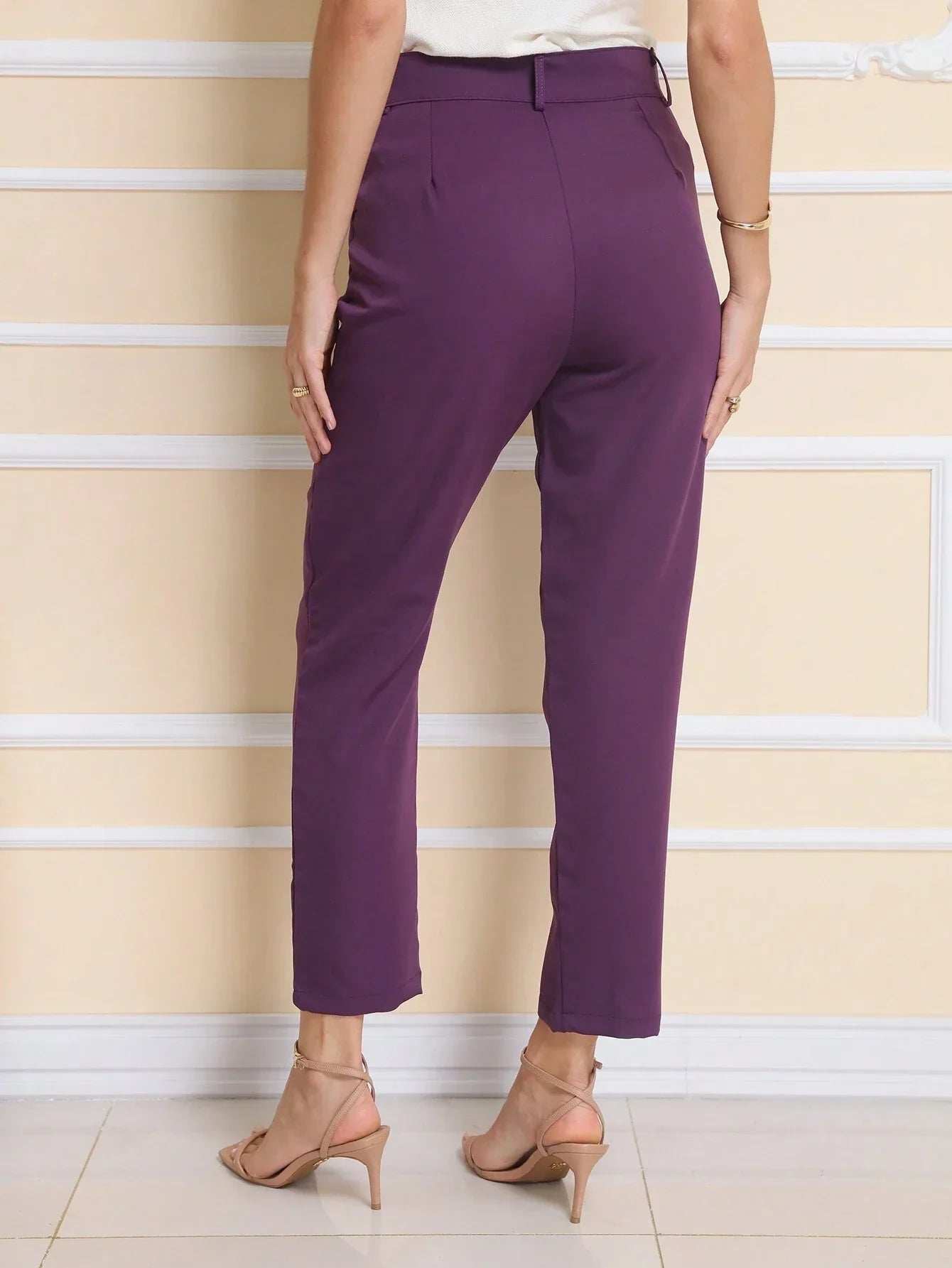 Calça Alfaiataria Com Prega Skinny Larissa
