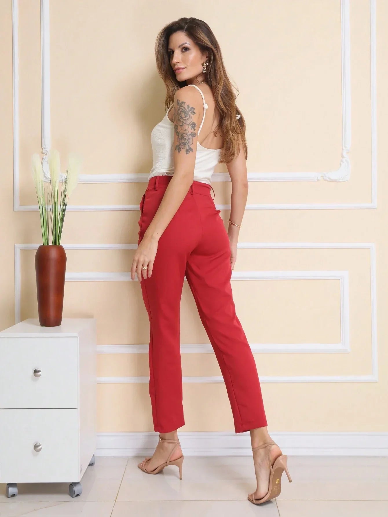 Calça Alfaiataria Com Prega Skinny Larissa