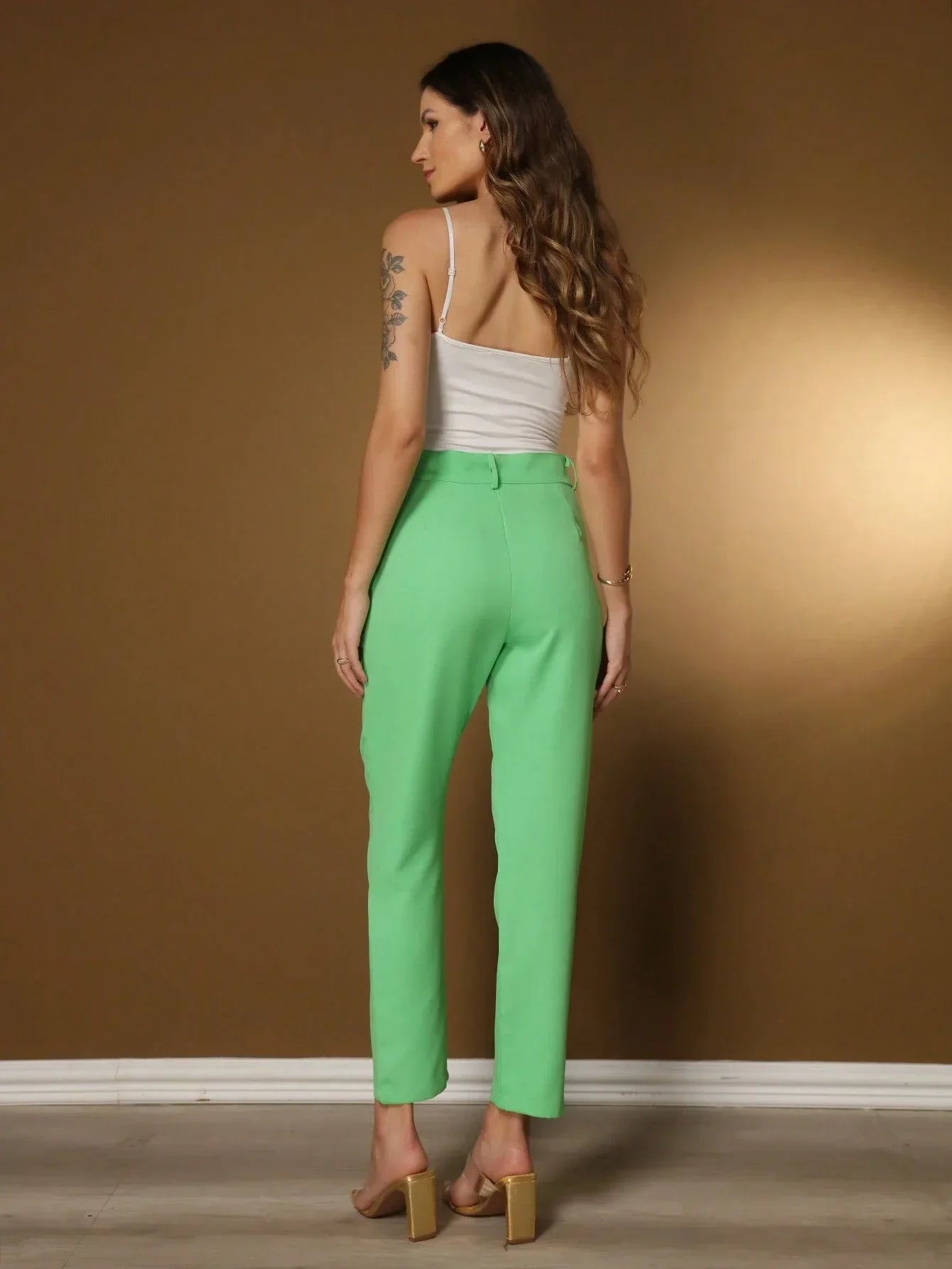 Calça Alfaiataria Com Prega Skinny Larissa