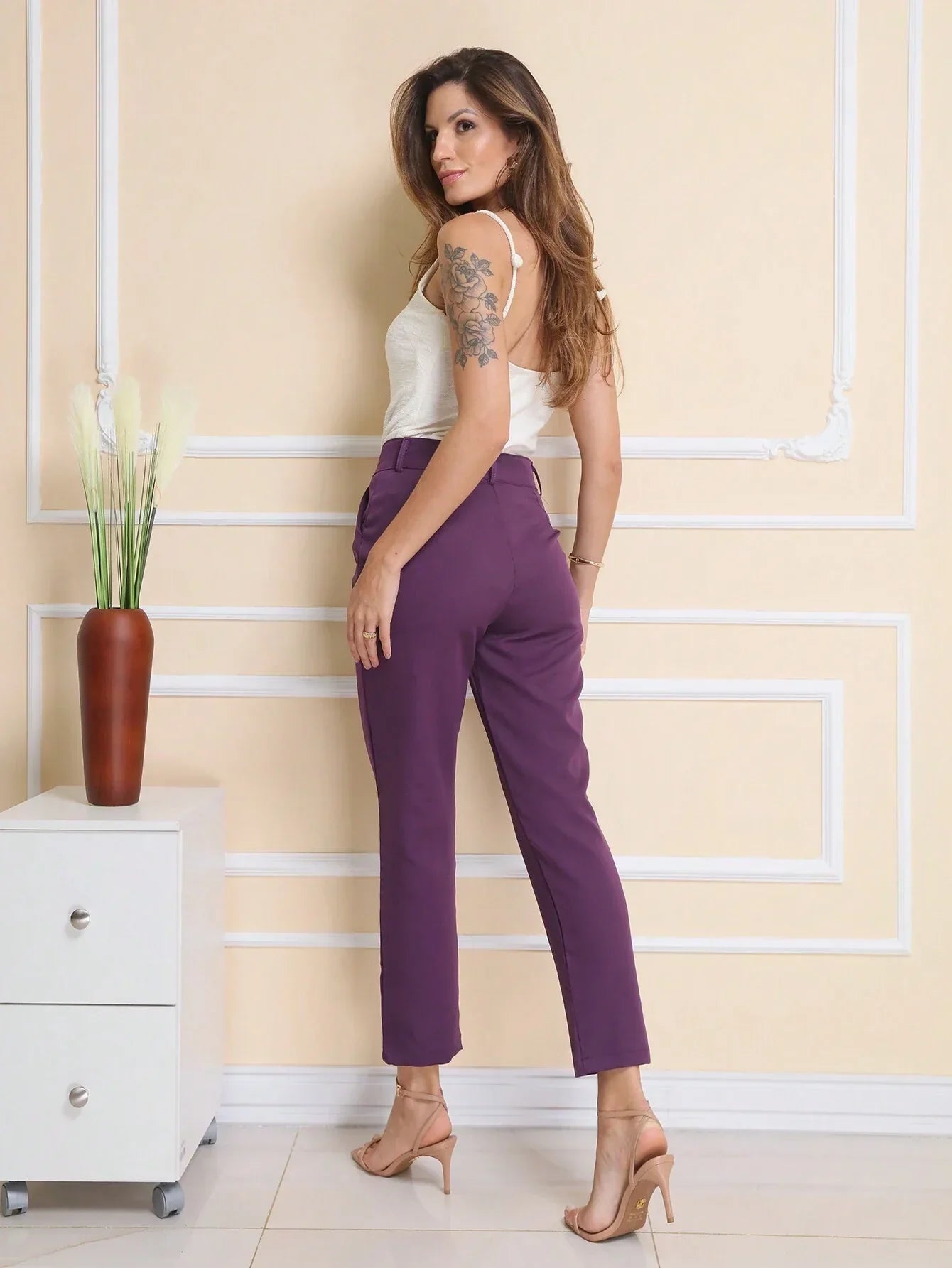 Calça Alfaiataria Com Prega Skinny Larissa