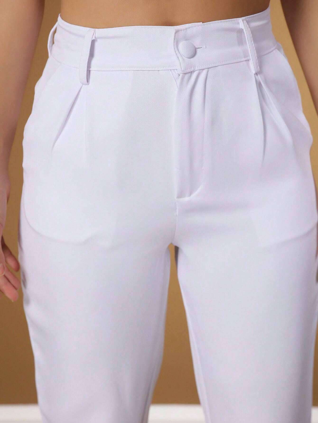 Calça Alfaiataria Com Prega Skinny Larissa