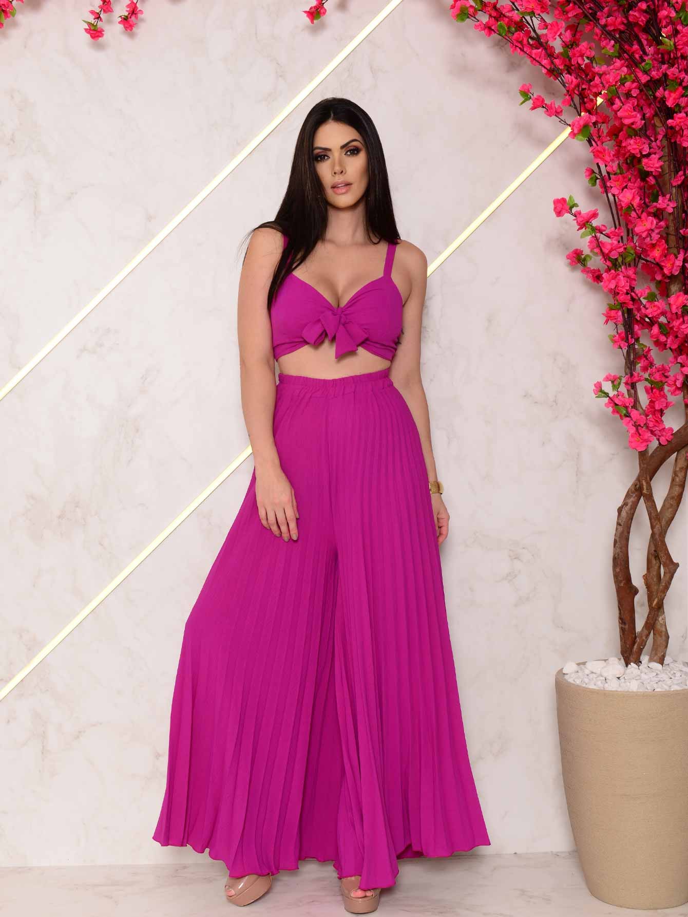Conjunto Calça Pantalona Plissada E Cropped Top Maitê Conjuntos Femininos