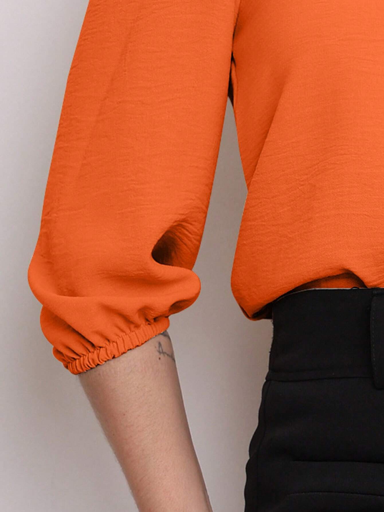 Blusa Alfaiataria Com Manga Regulável Patrícia