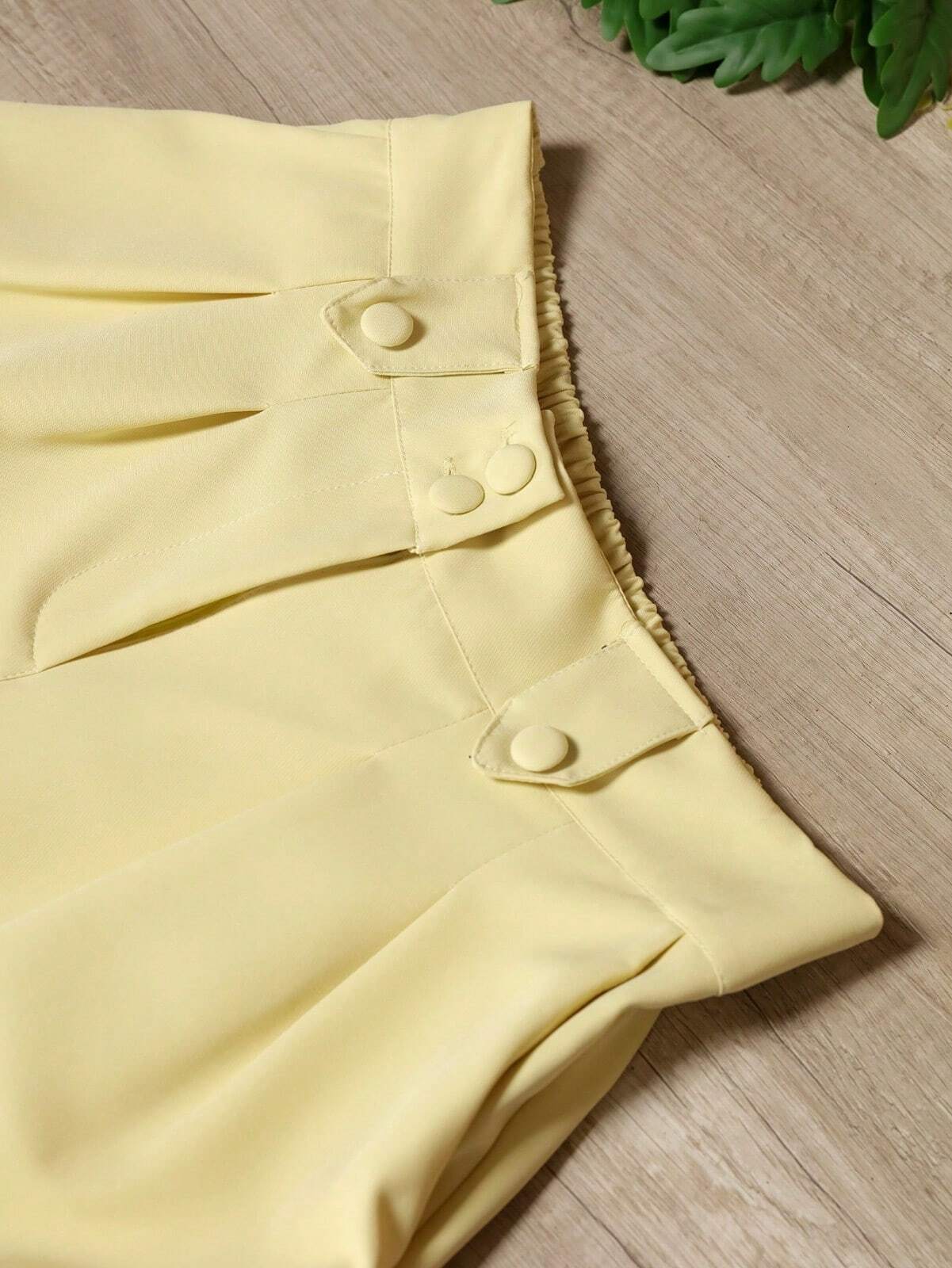 Short Alfaiataria Meia Coxa Plus Size Natali