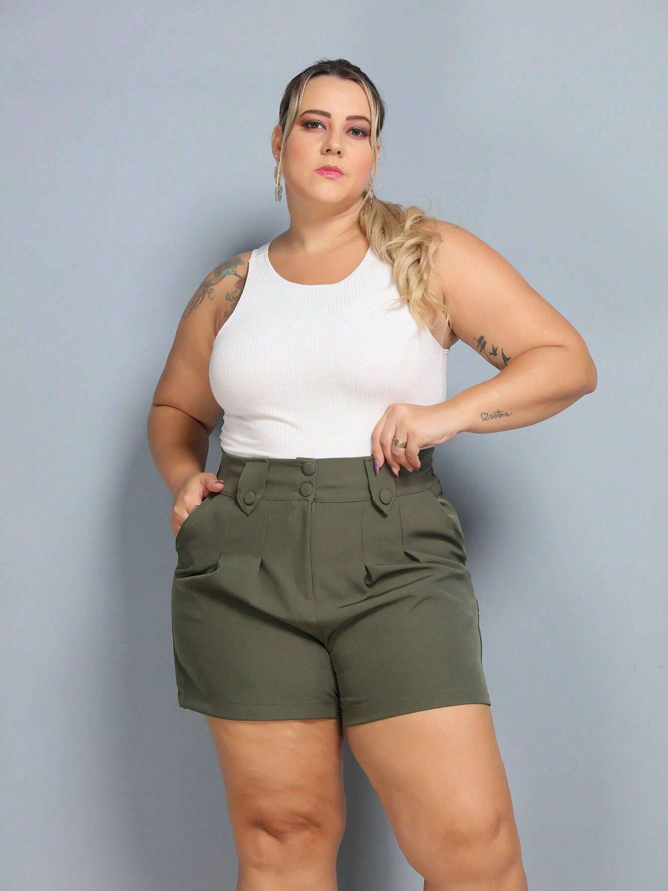 Short Alfaiataria Meia Coxa Plus Size Natali