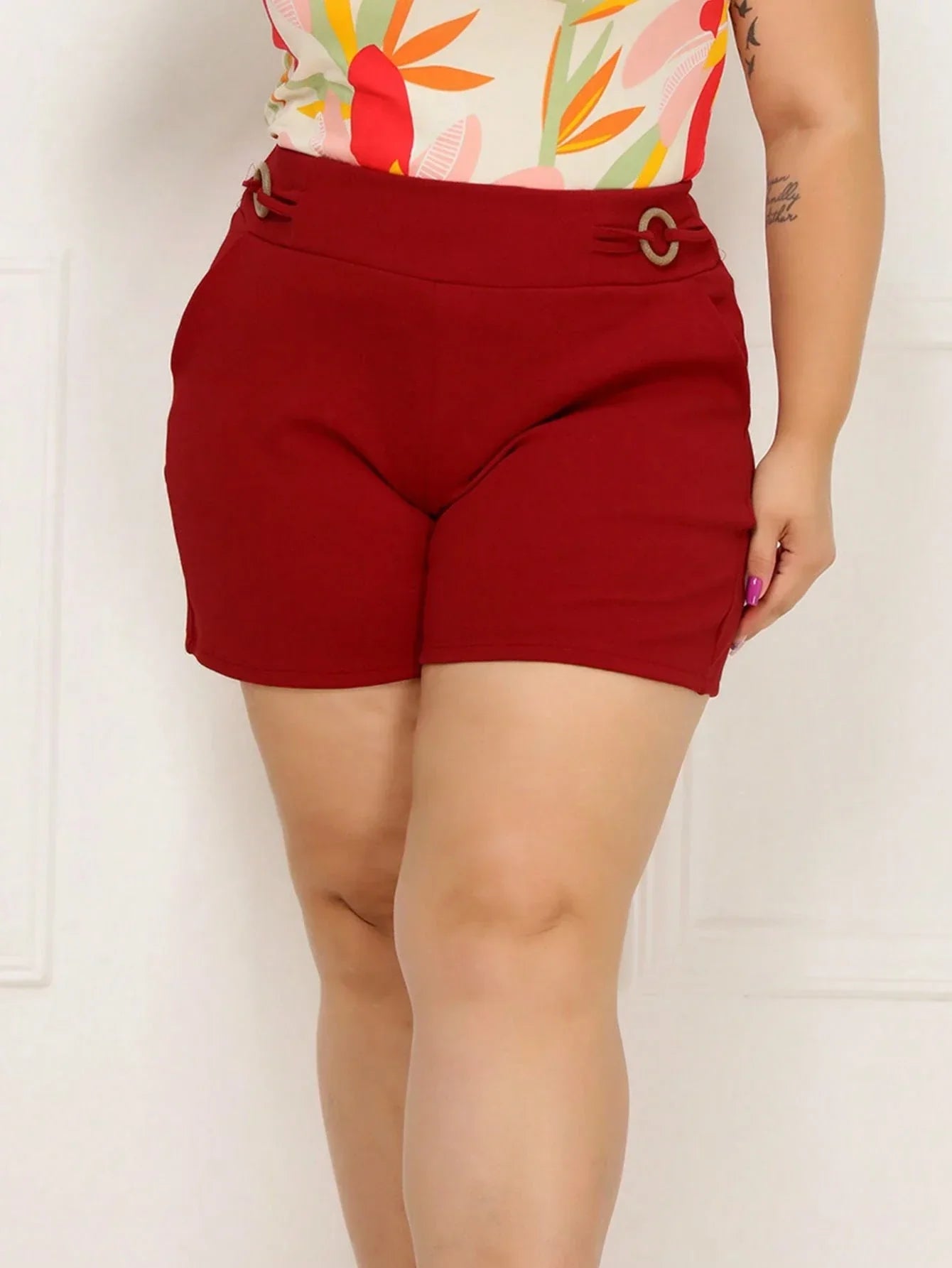 Short Crepe Com Bolso Plus Size Jaqueline Vermelho / Gg